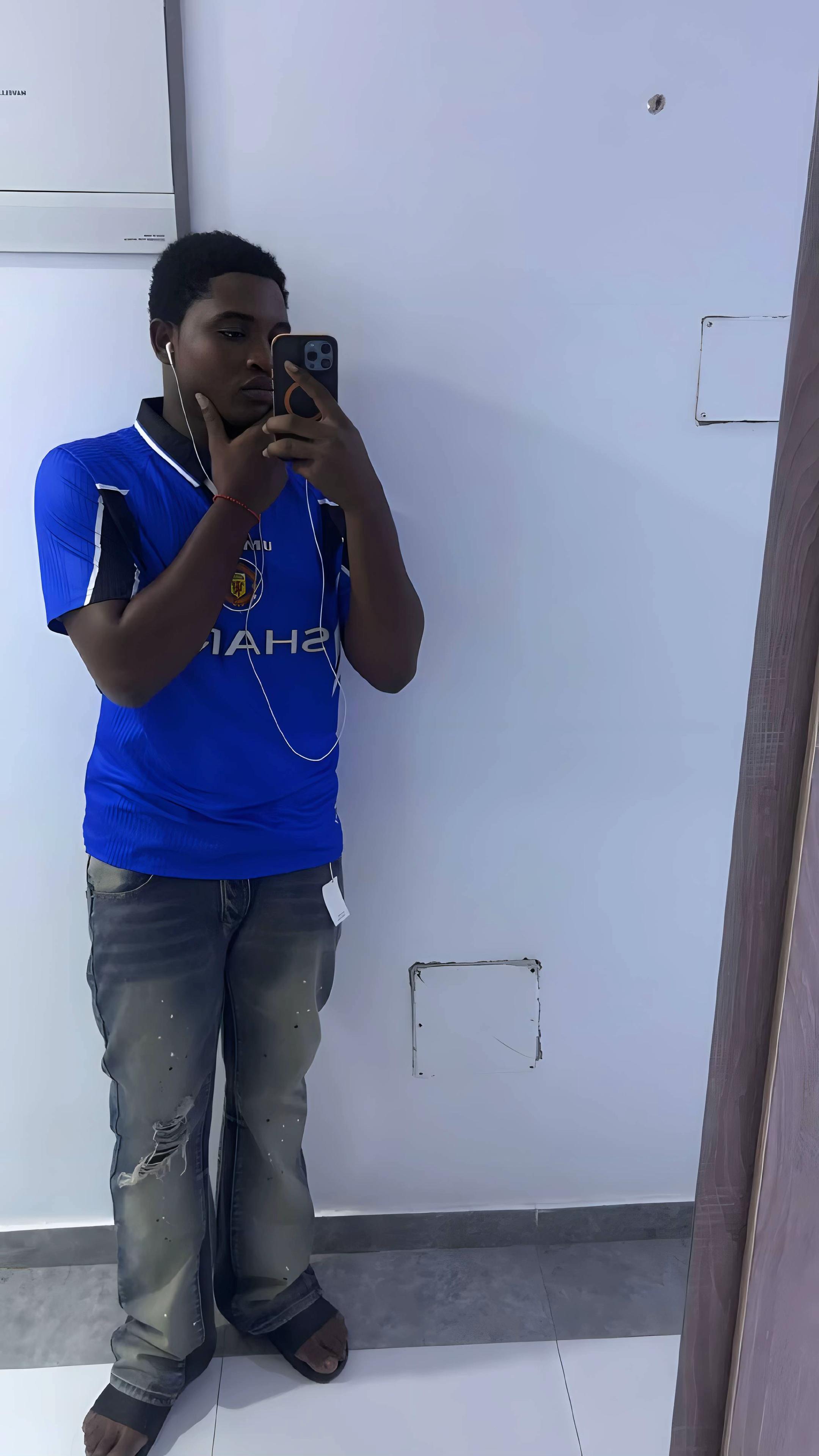 @𝓕𝓪𝔀𝓪𝔃💫
