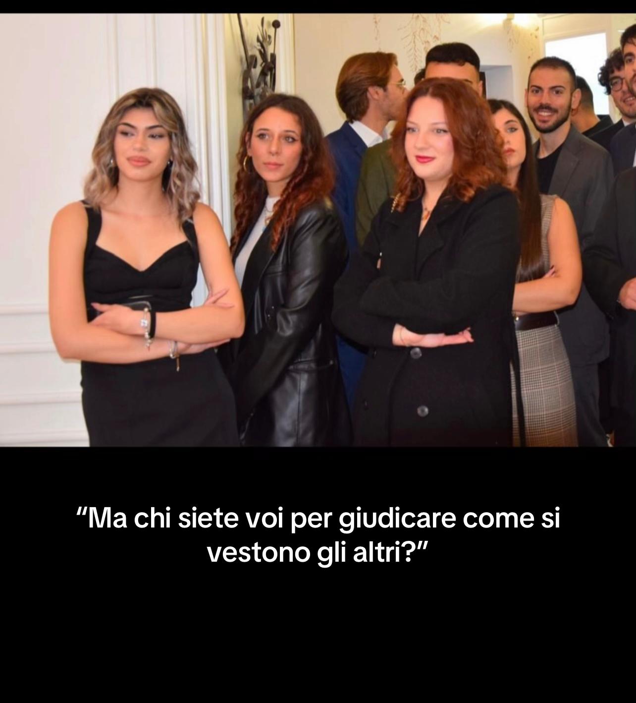 @Red&hearts;️💋🍷👹🍓🍒