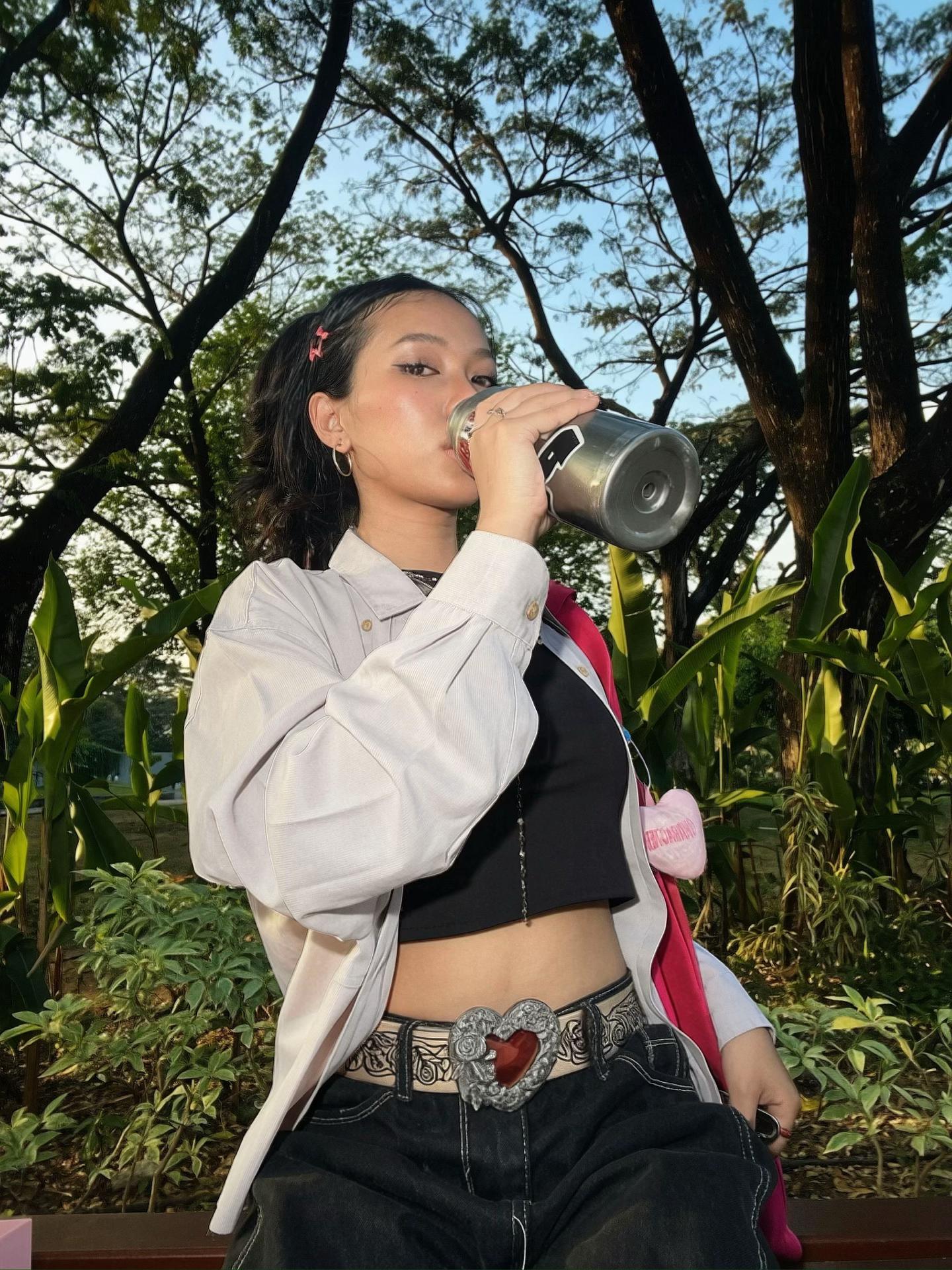@vi