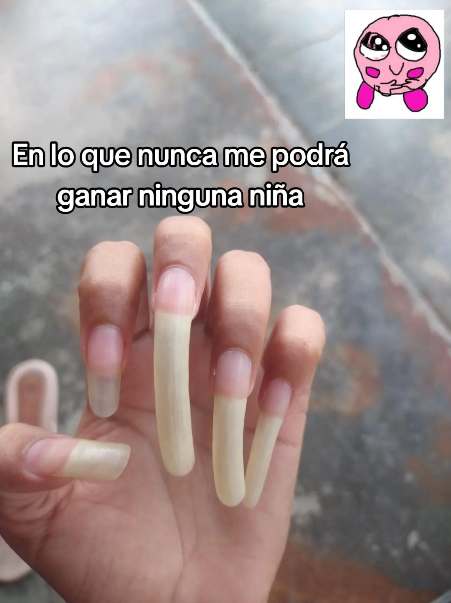 @Carol🍒.