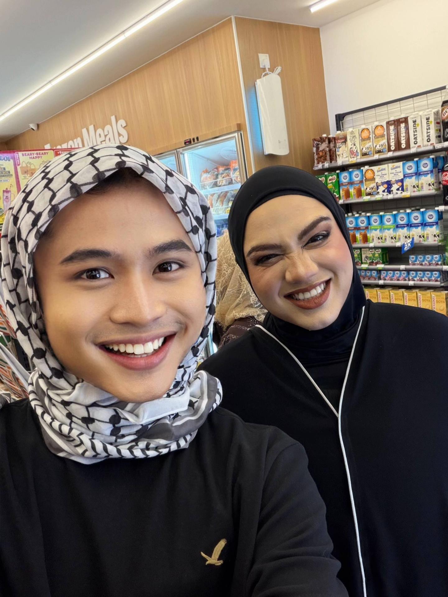 @Salwa Azhari 🦈 🦛🕸️