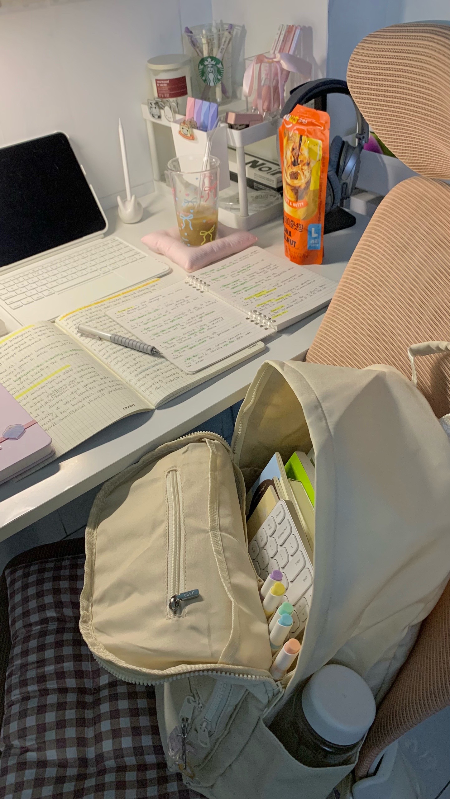 @Lin is studying 🎀ྀིྀི