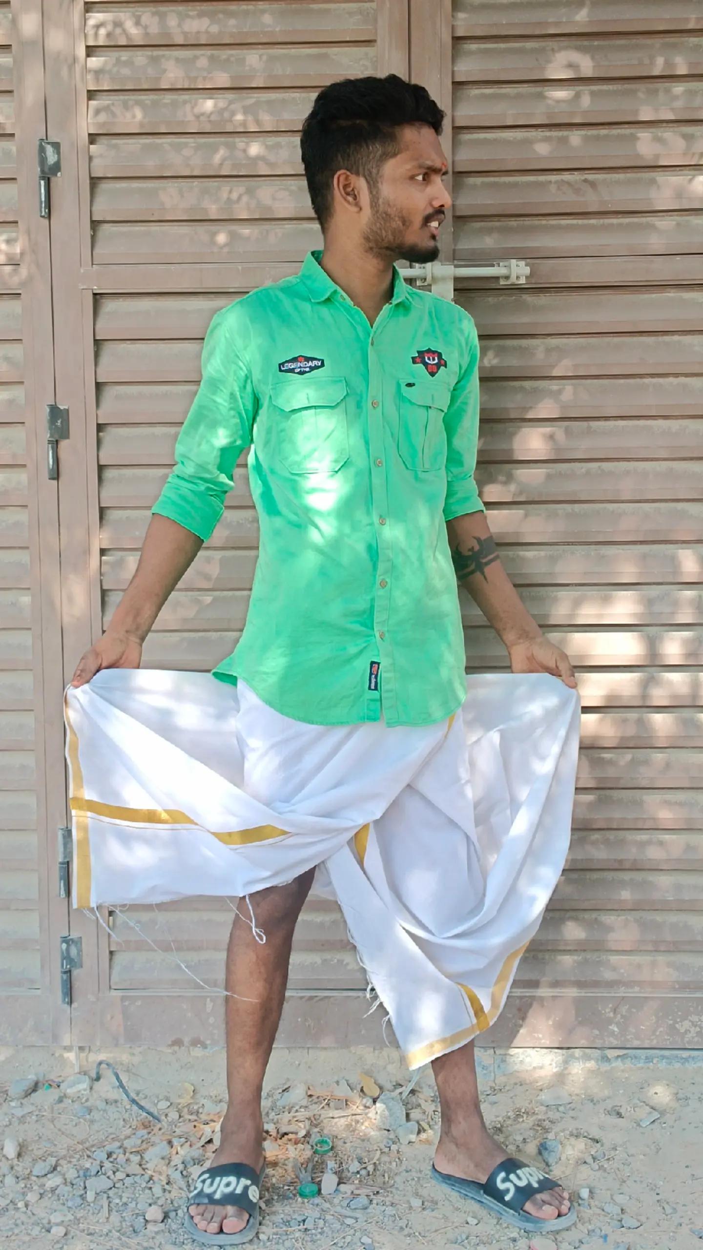 @✨🤍𝕄ℝ_AJAY🤍💫