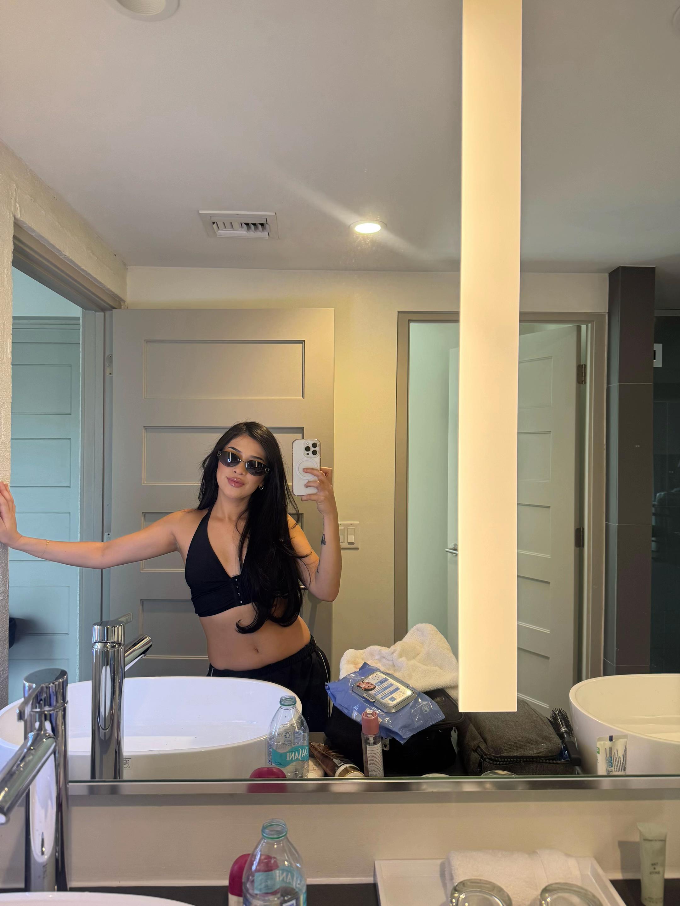 @Itsyiyi_13