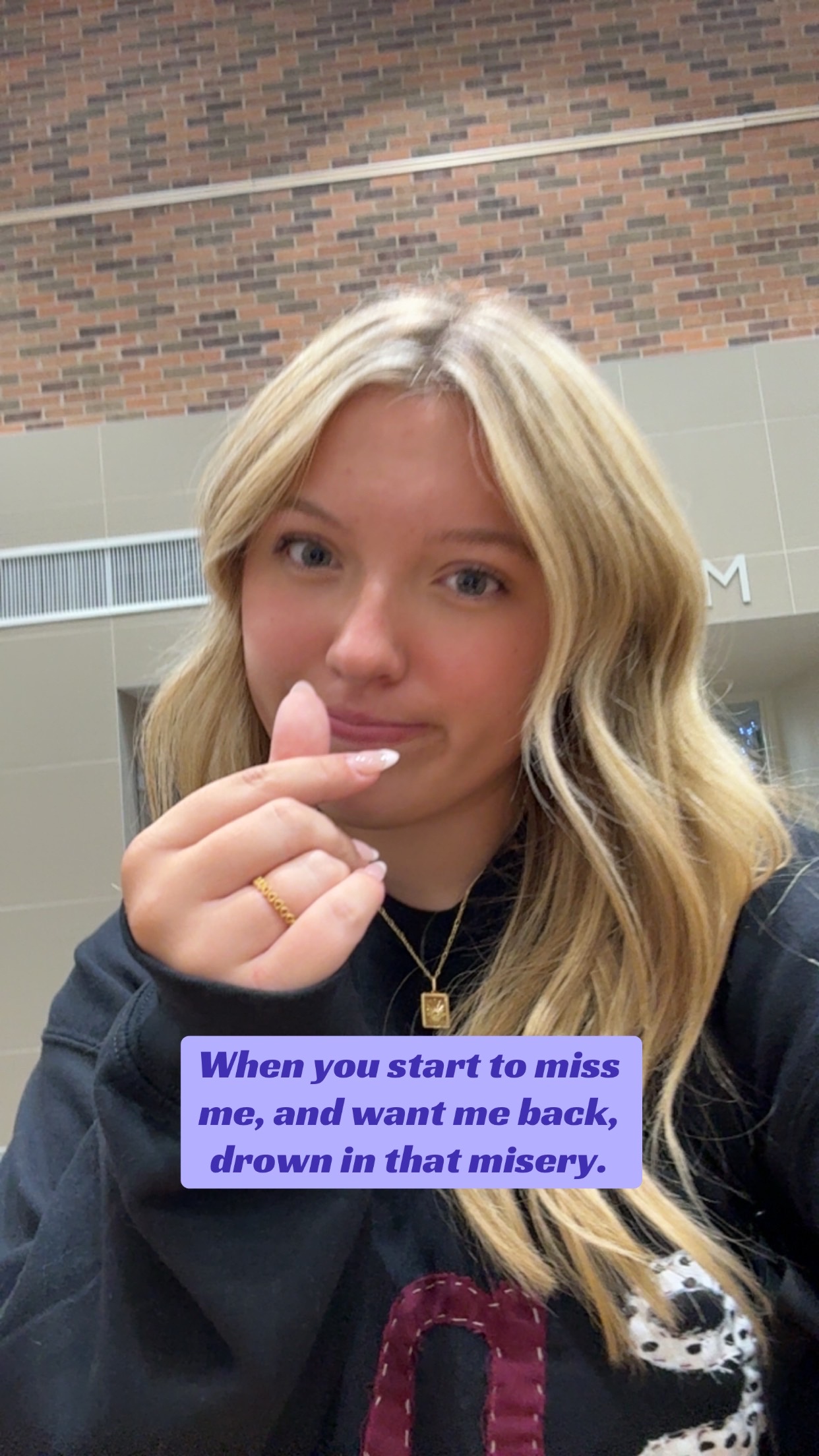 @💩