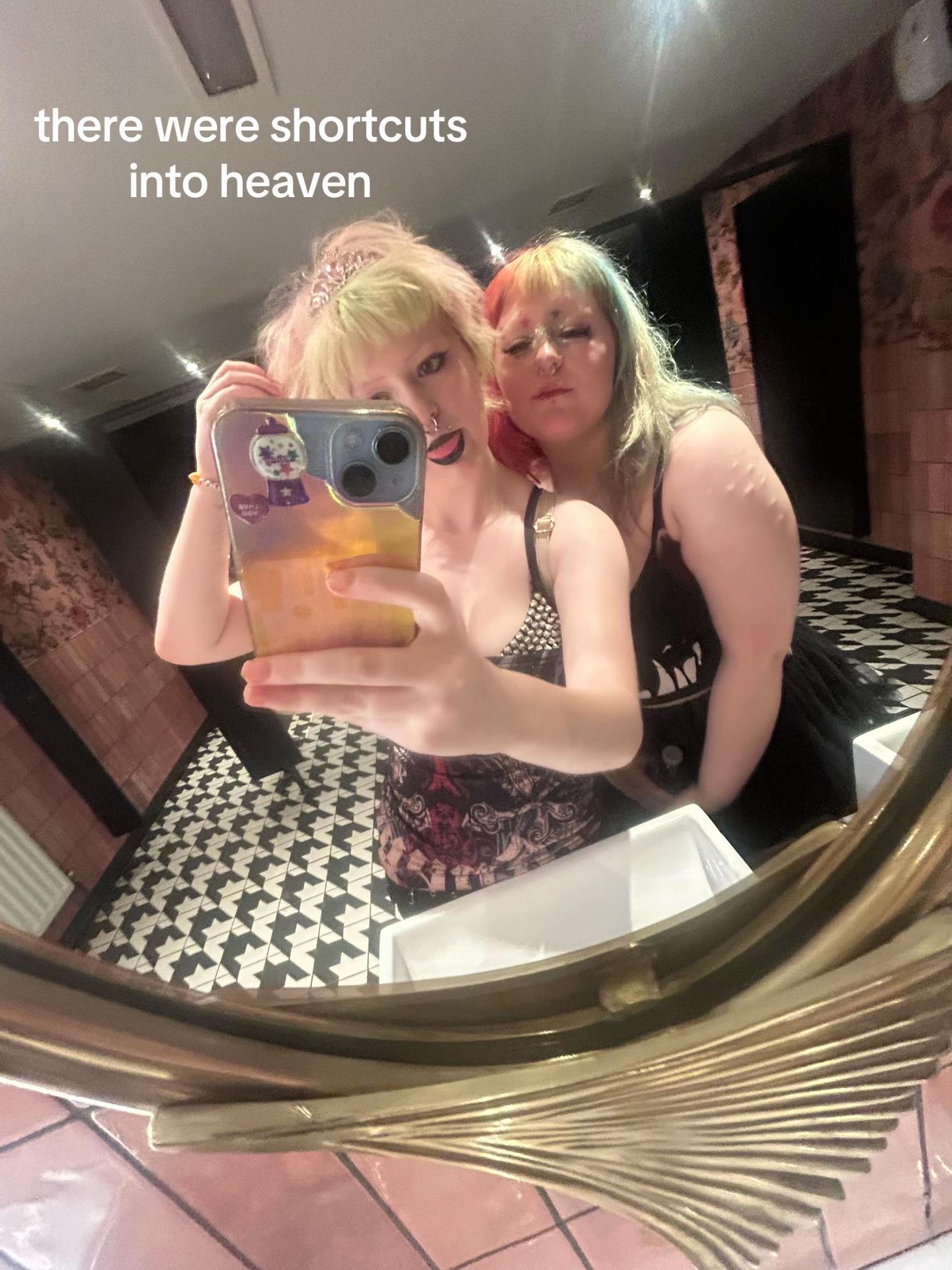 @jade:)🦄🧚♀️🧜♀️