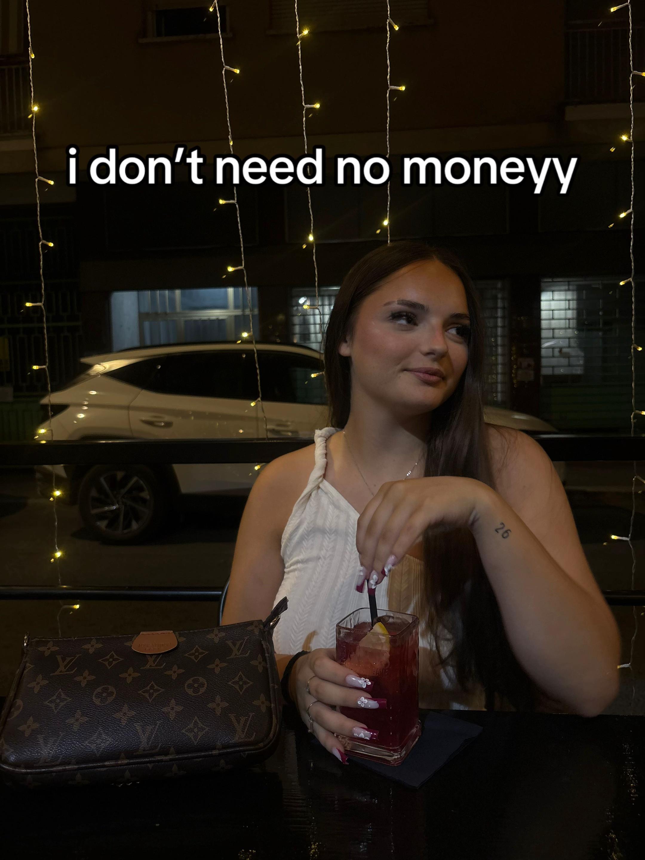@l&euro;na