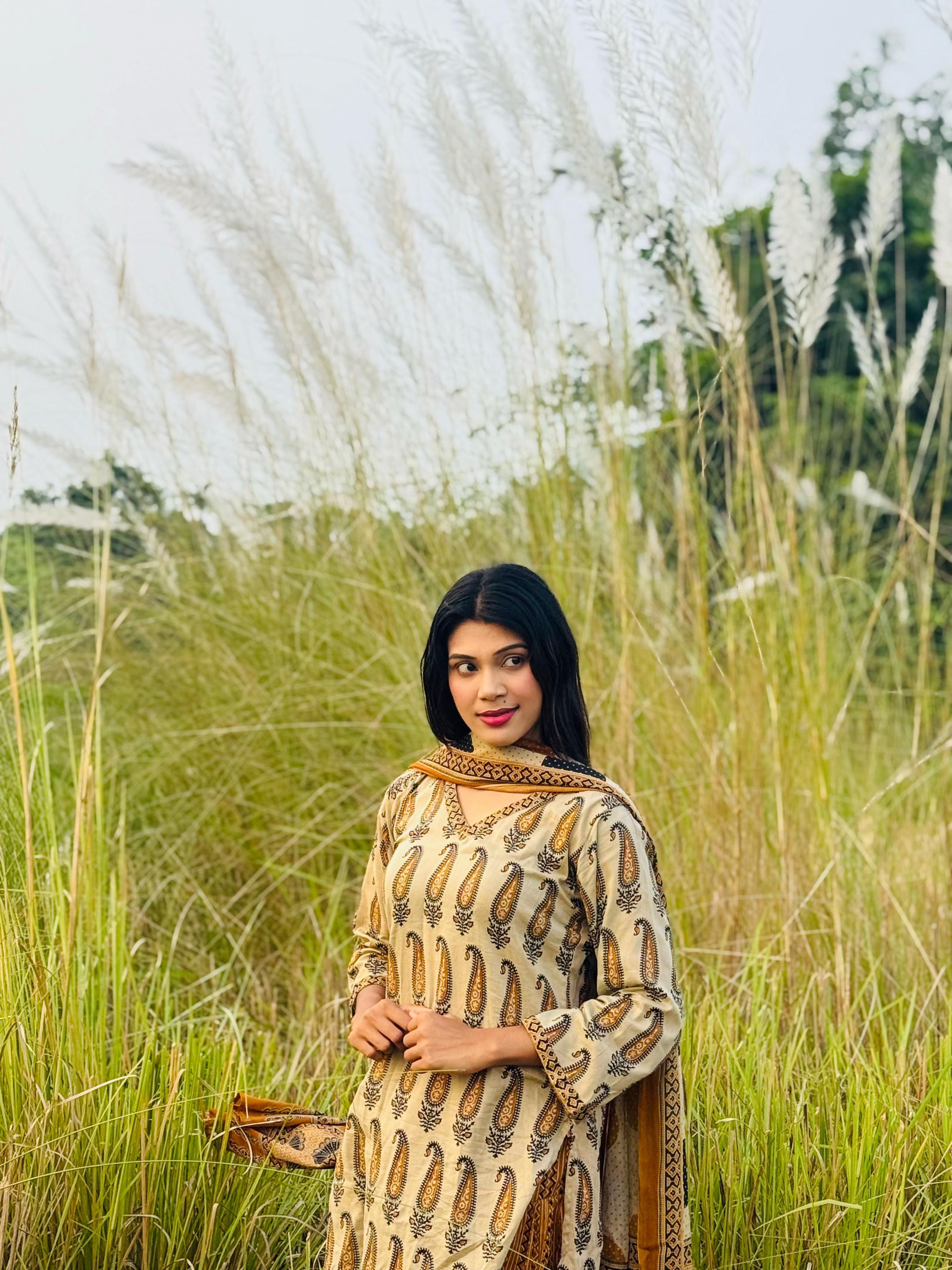 @👩&zwj;🎓⚖️Arshi +(আরু)⚖️🎓