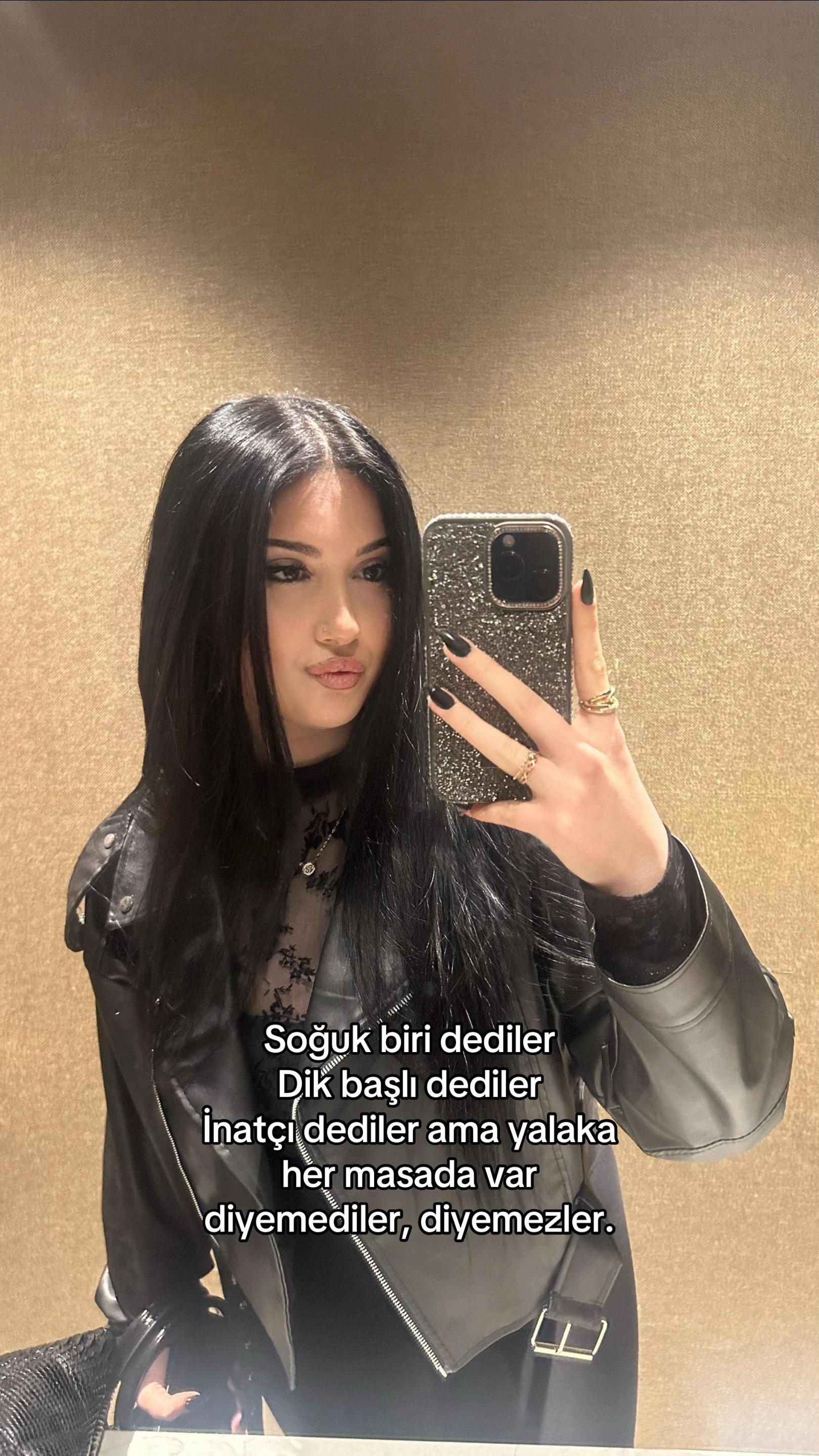 @ilaydafls