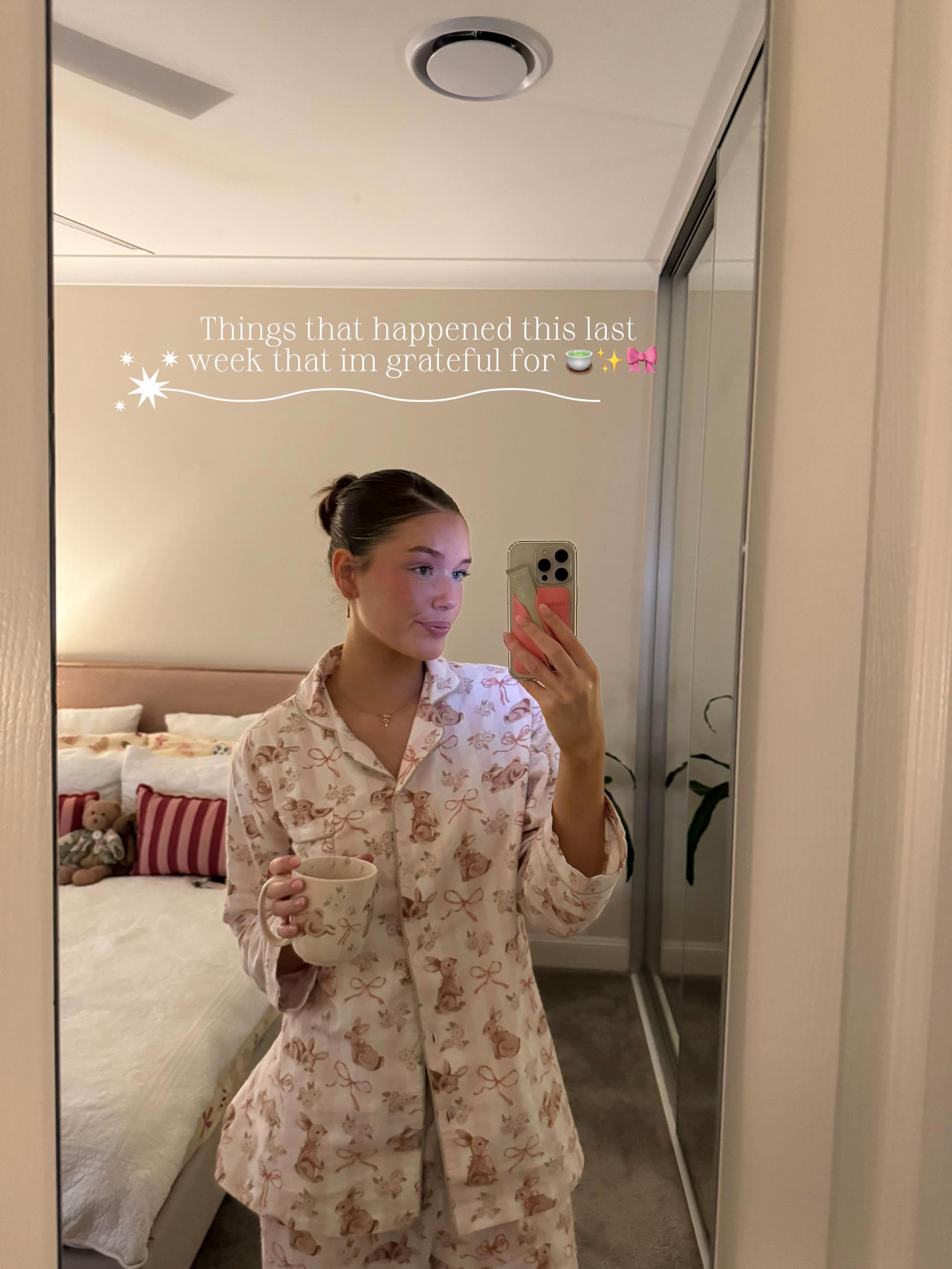@Feebee