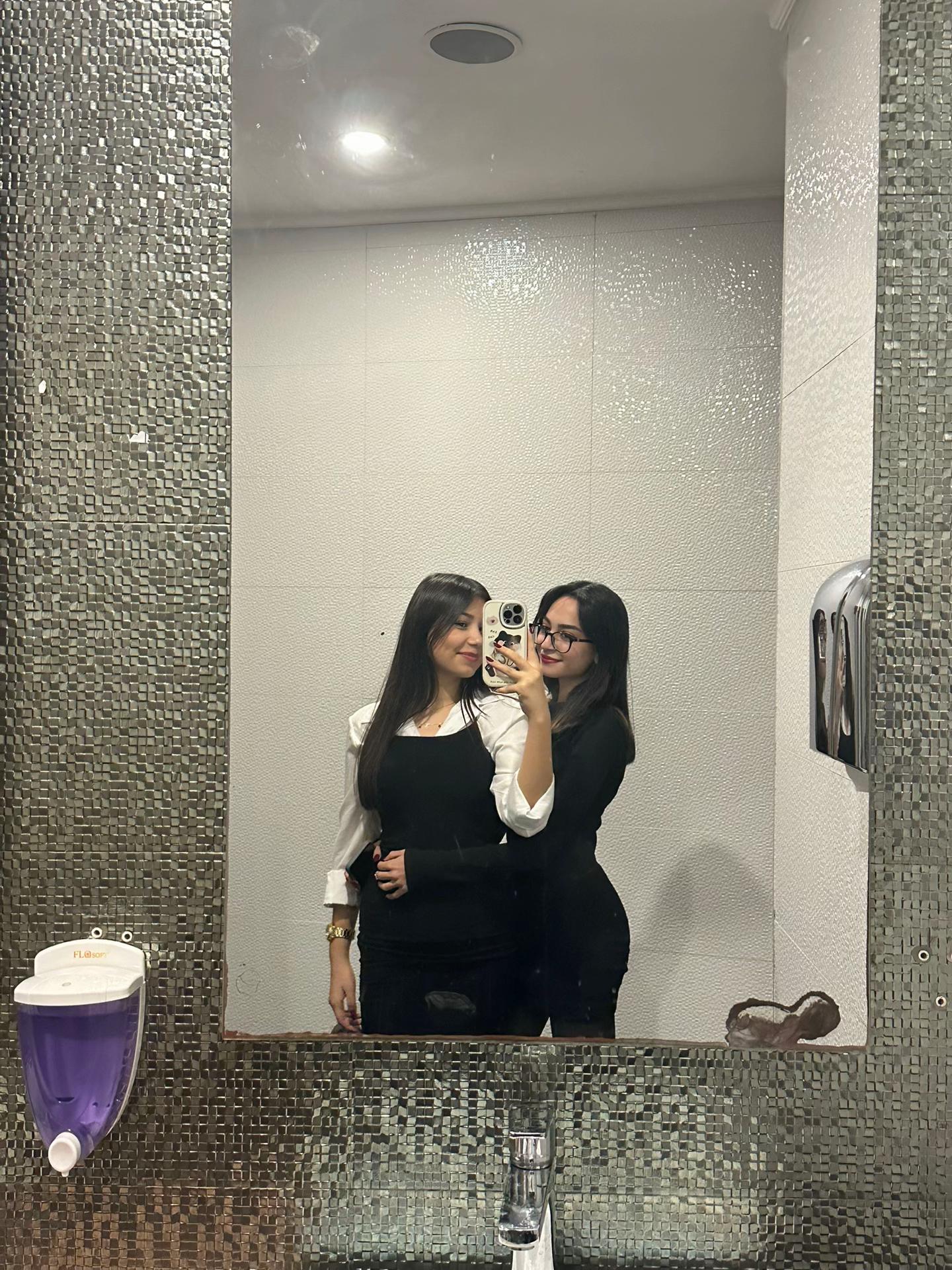 @Esma