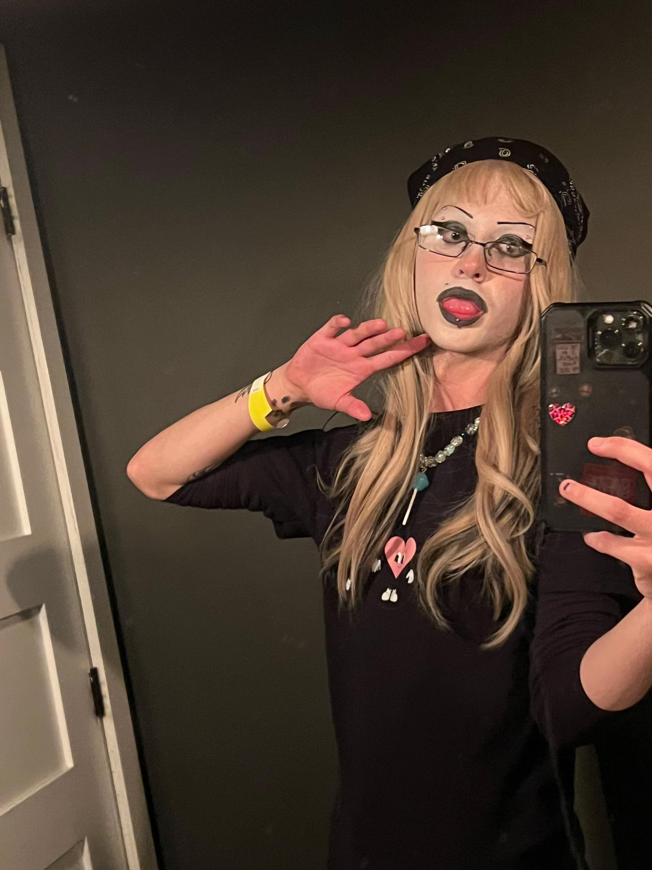 @lexluvsick