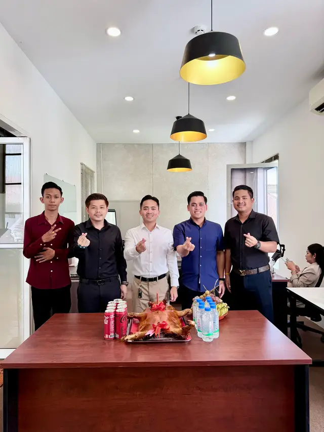 @Vong Rady ๐ฐ๐ญ