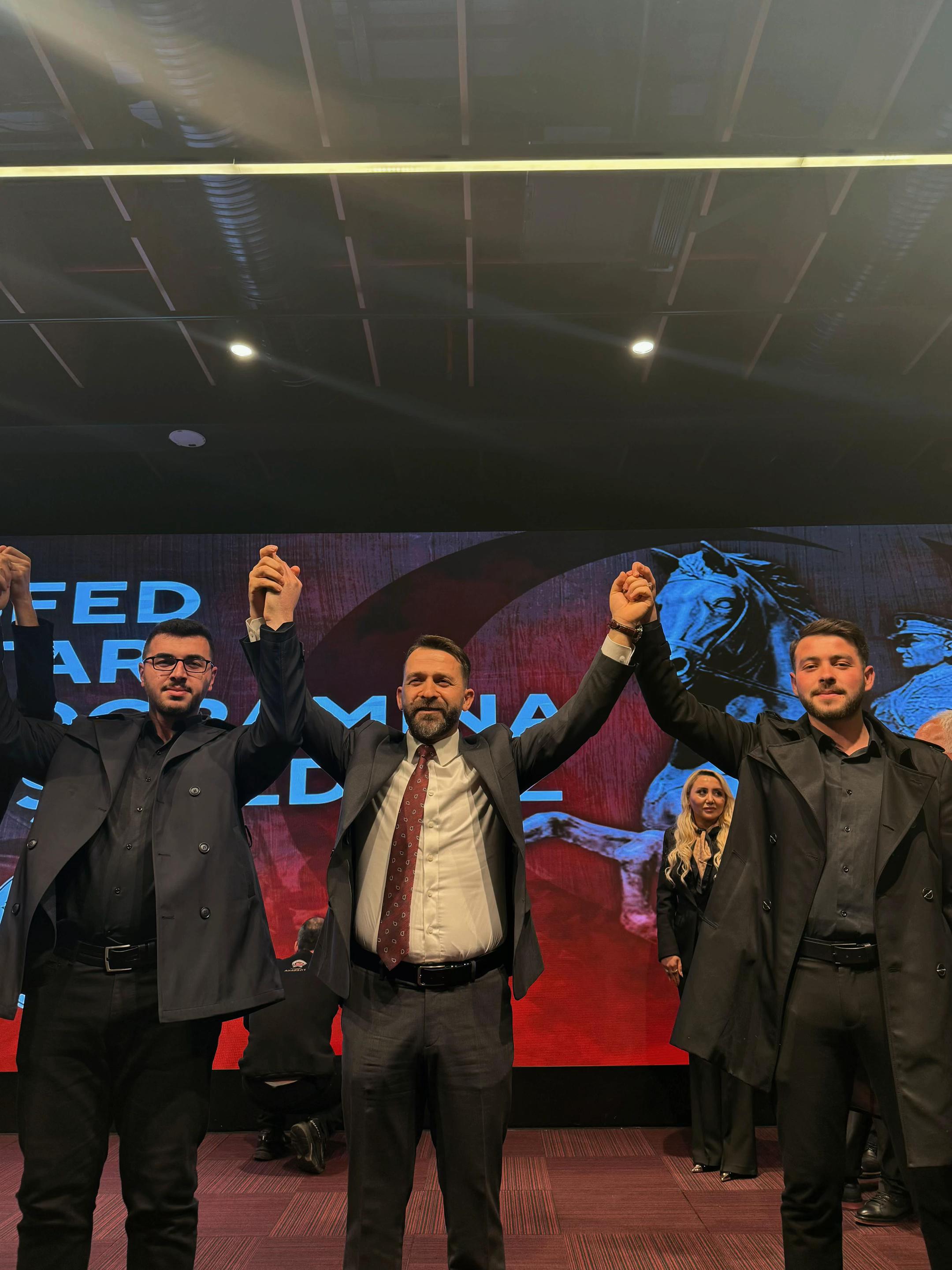 @Zeynel G&ouml;k&ccedil;en