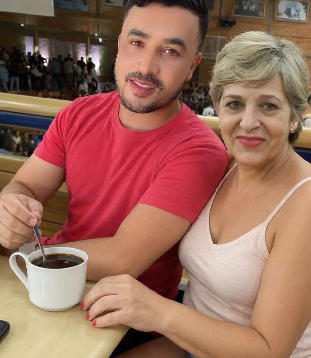 @sou feliz por tenho jesus