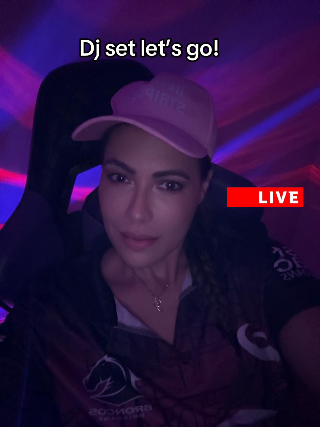 @SleekyC