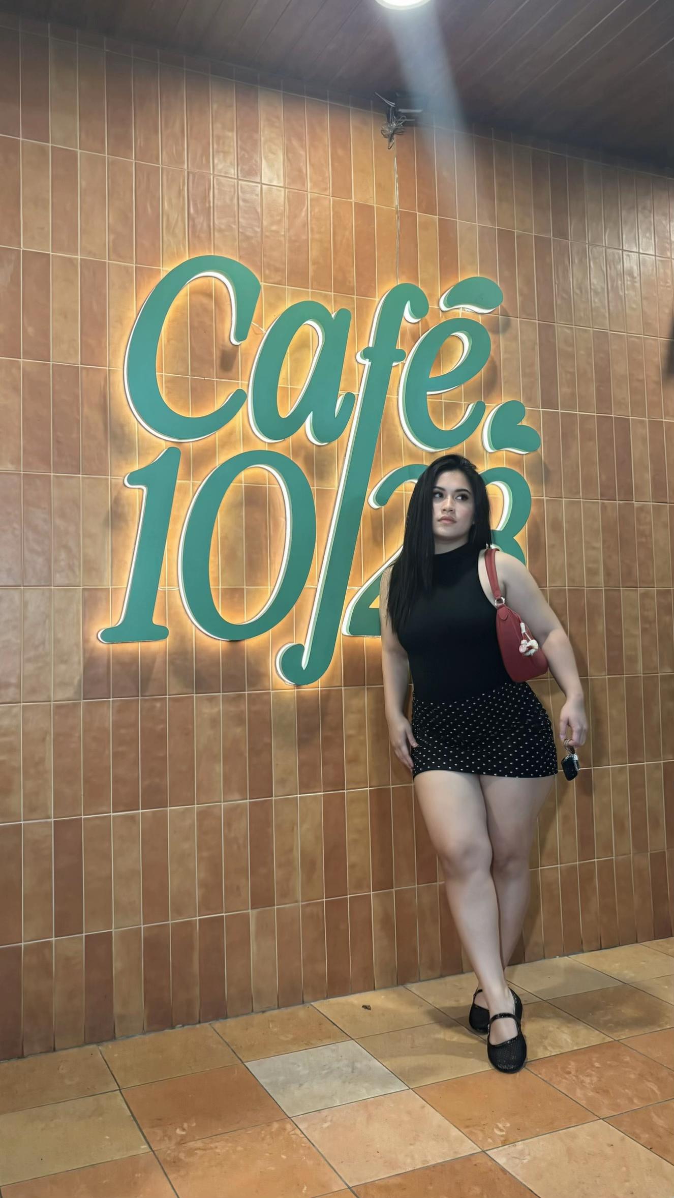 @𝓜𝓮𝓻𝓵𝓲𝓷𝓪 💋
