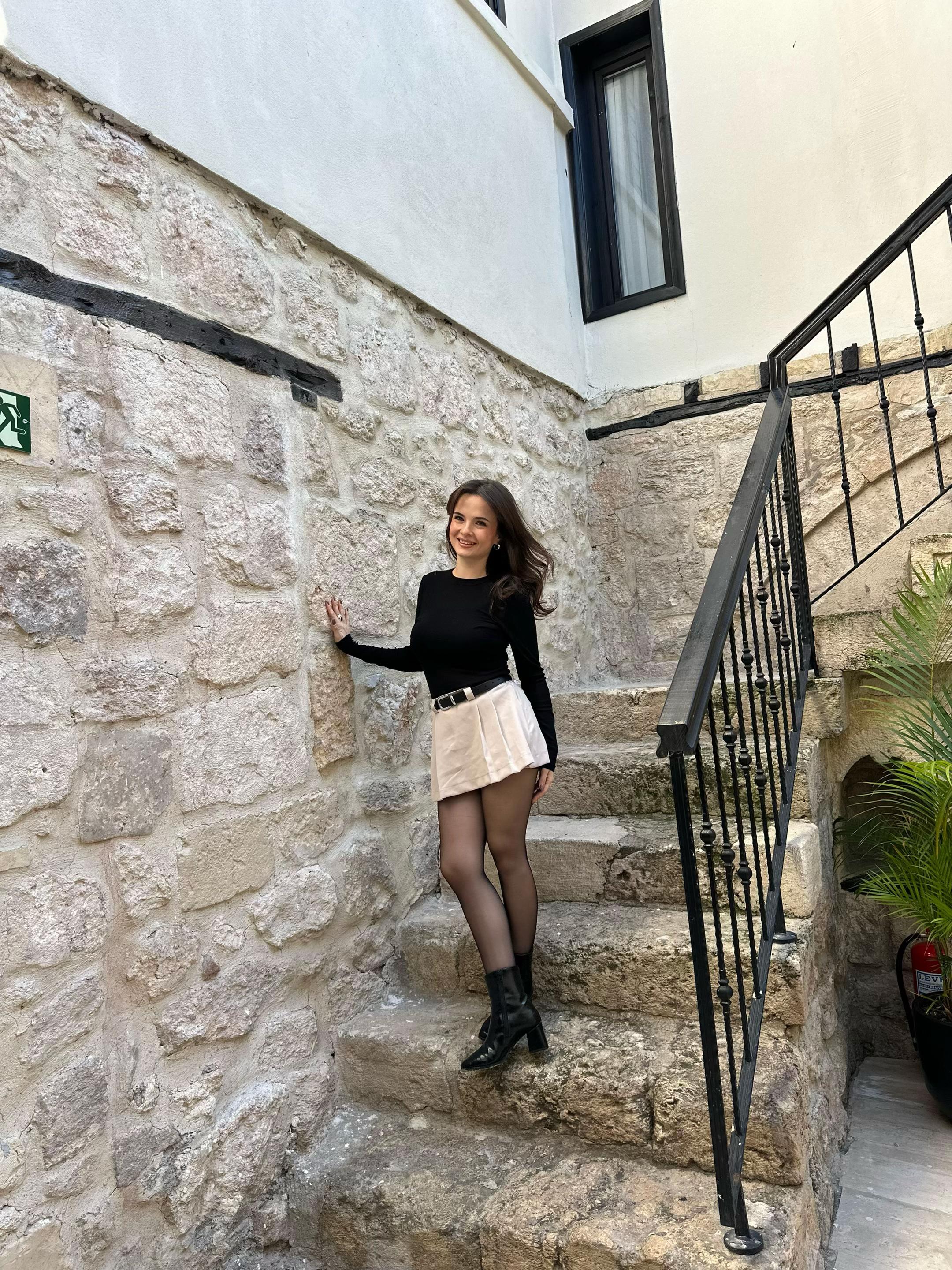 @zeynasl