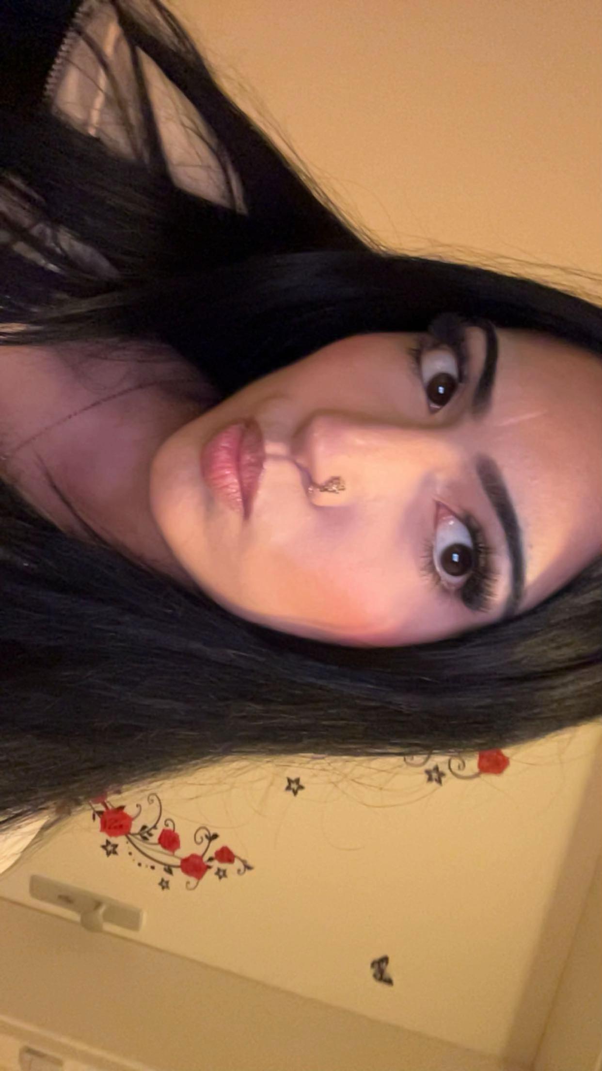 @⋆ ˚。⋆୨୧˚