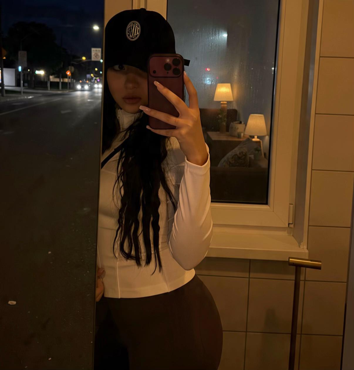 @Armita