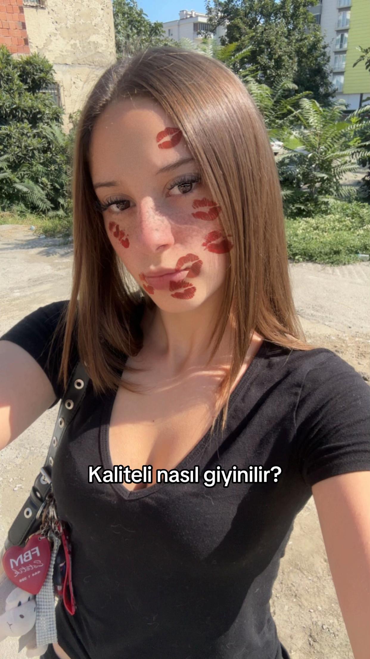 @ewaoff_