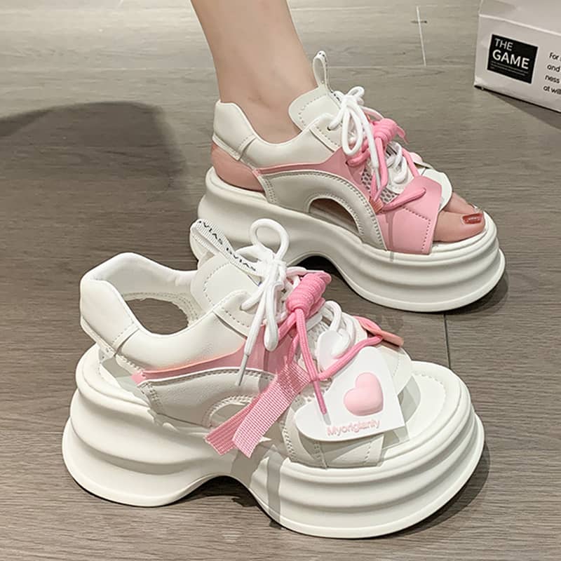 @Footwear Vendor In Trade Fair