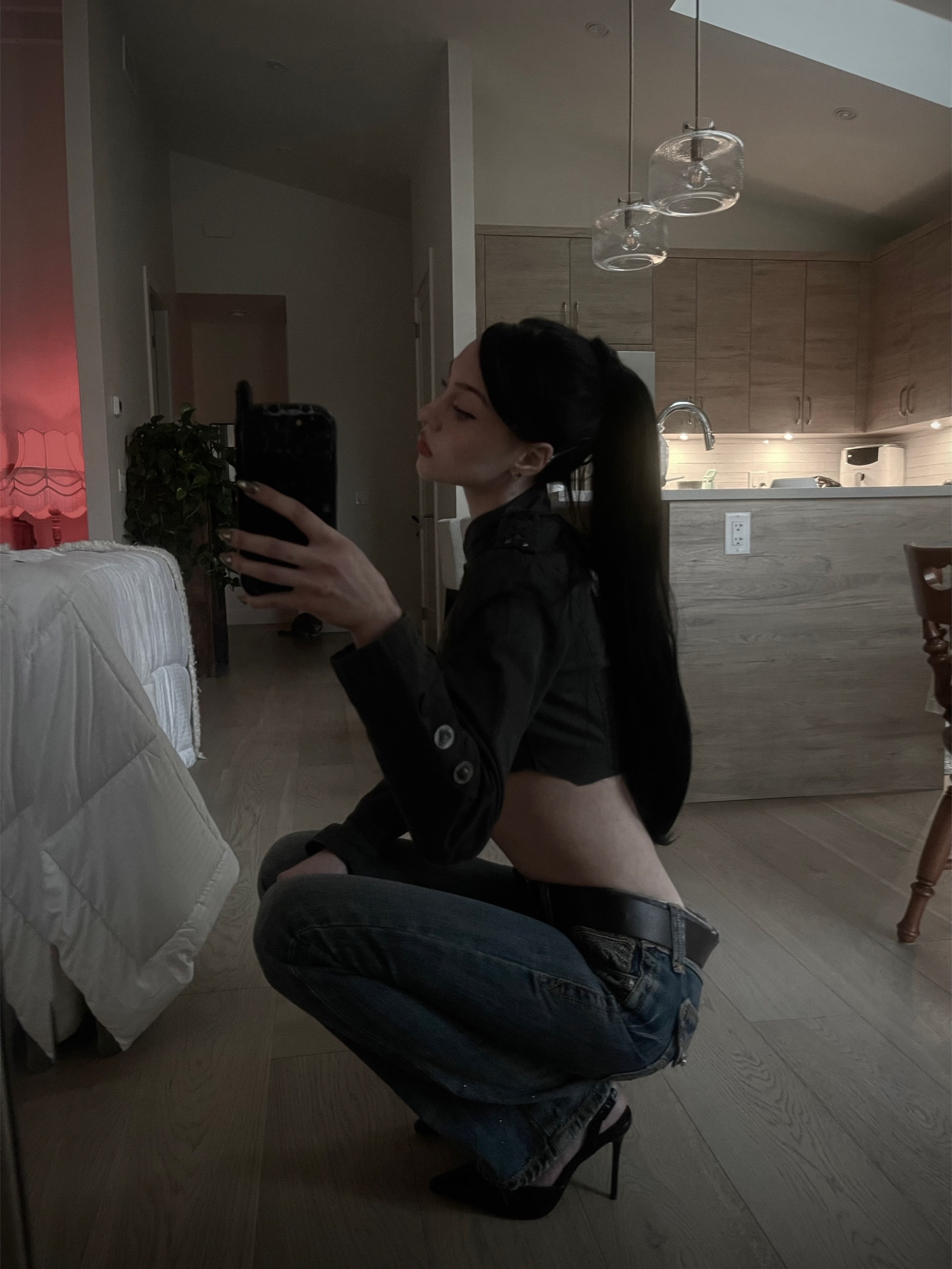 @✧:* T *✧･ﾟ