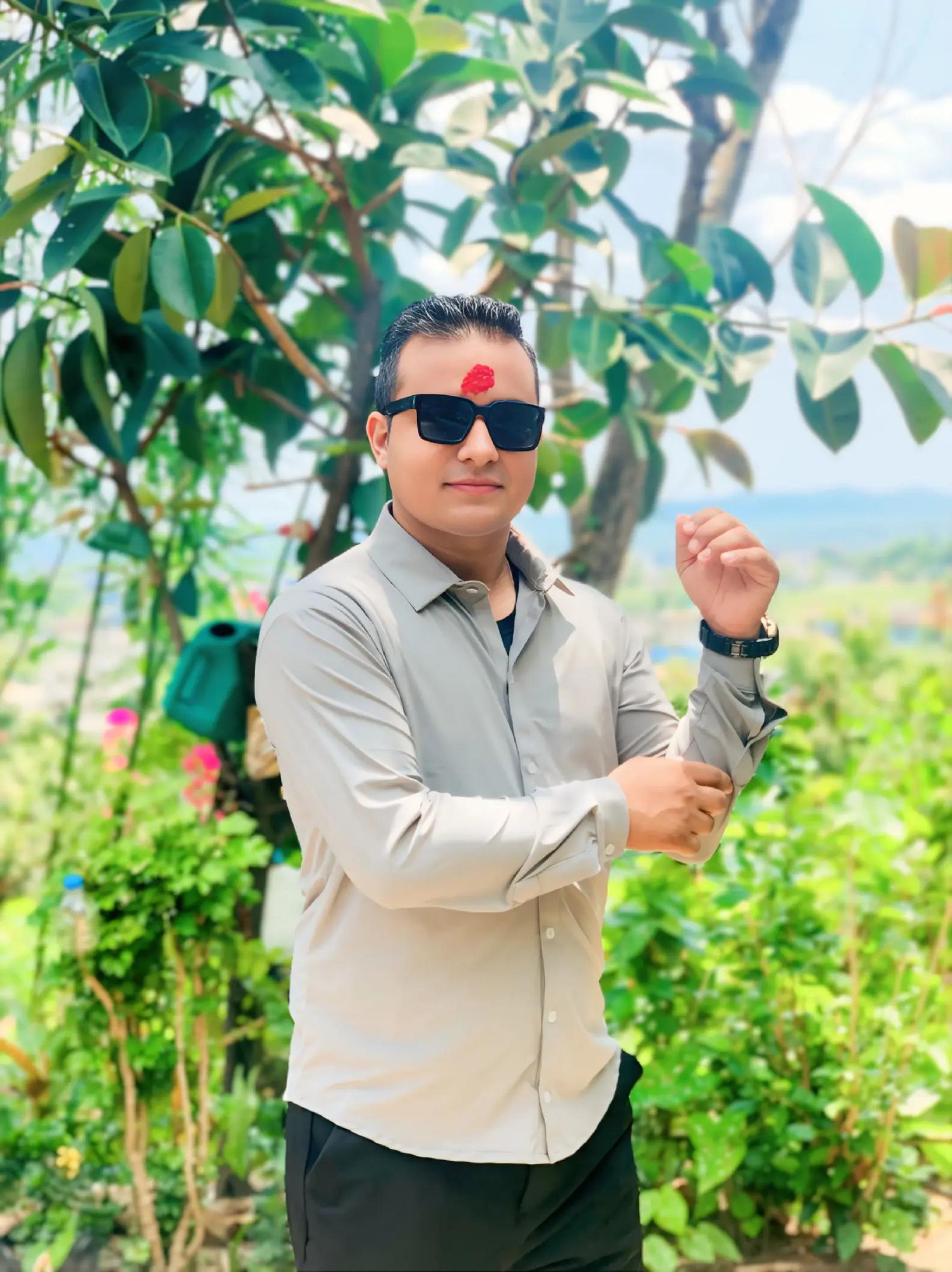 @MR.@राजु🧿