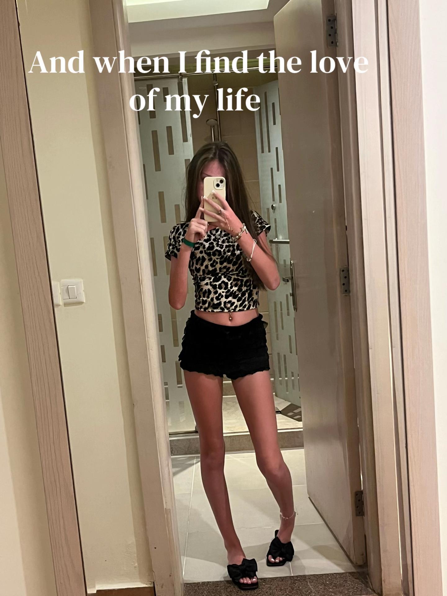 @𝐄𝐕𝐈𝐄𝐒 𝐒𝐏𝐀𝐌