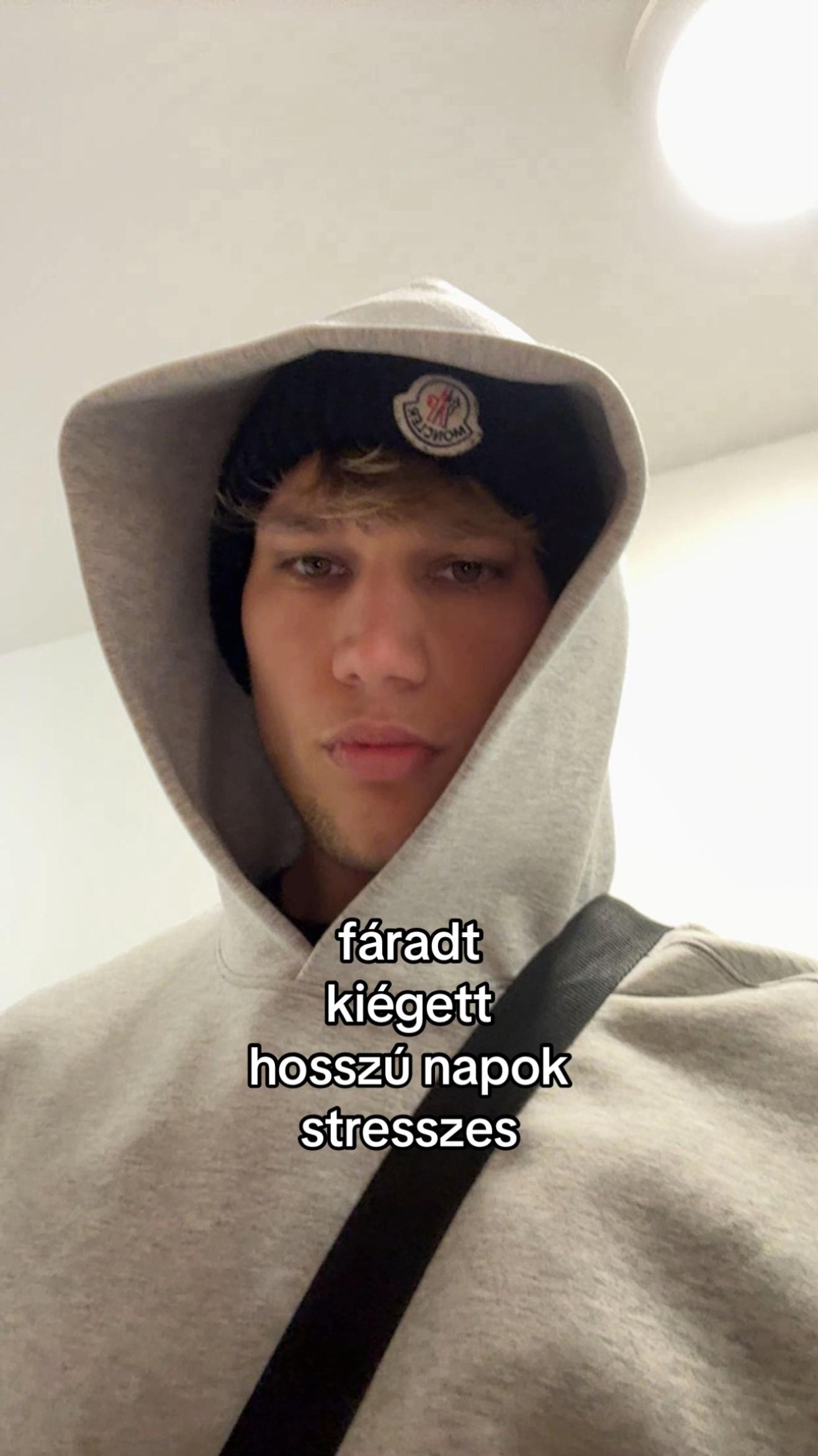 @Molnár András