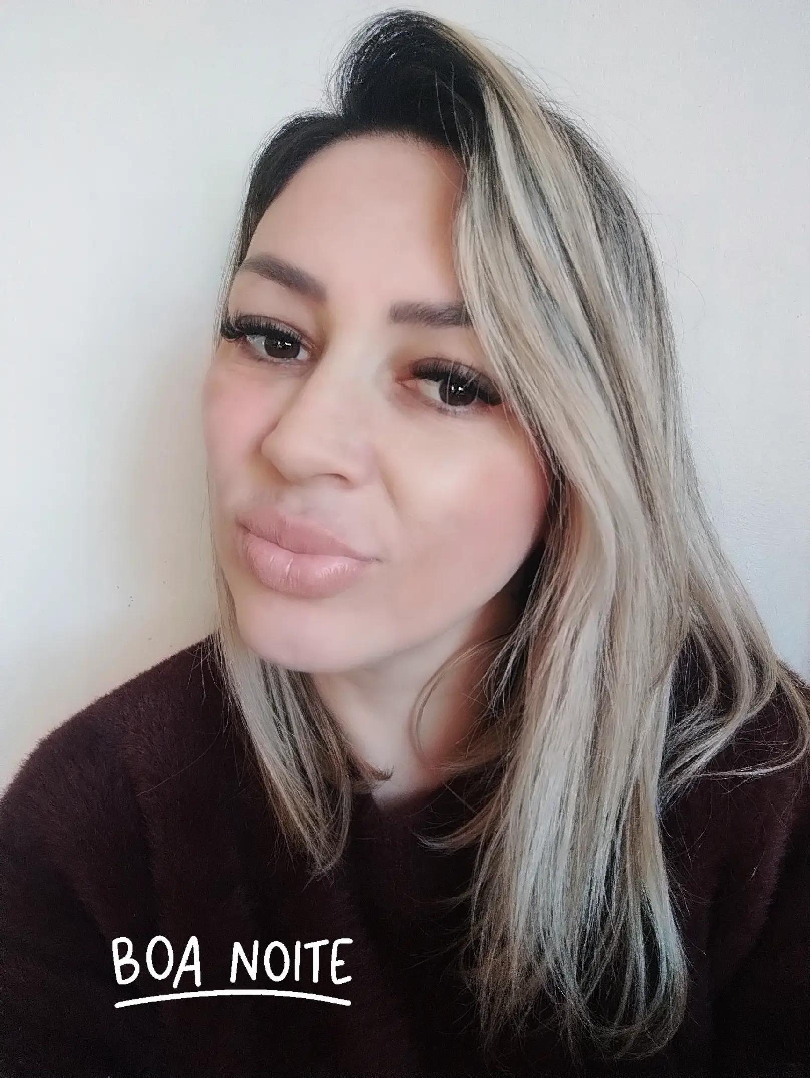 @T&acirc;nia Lara
