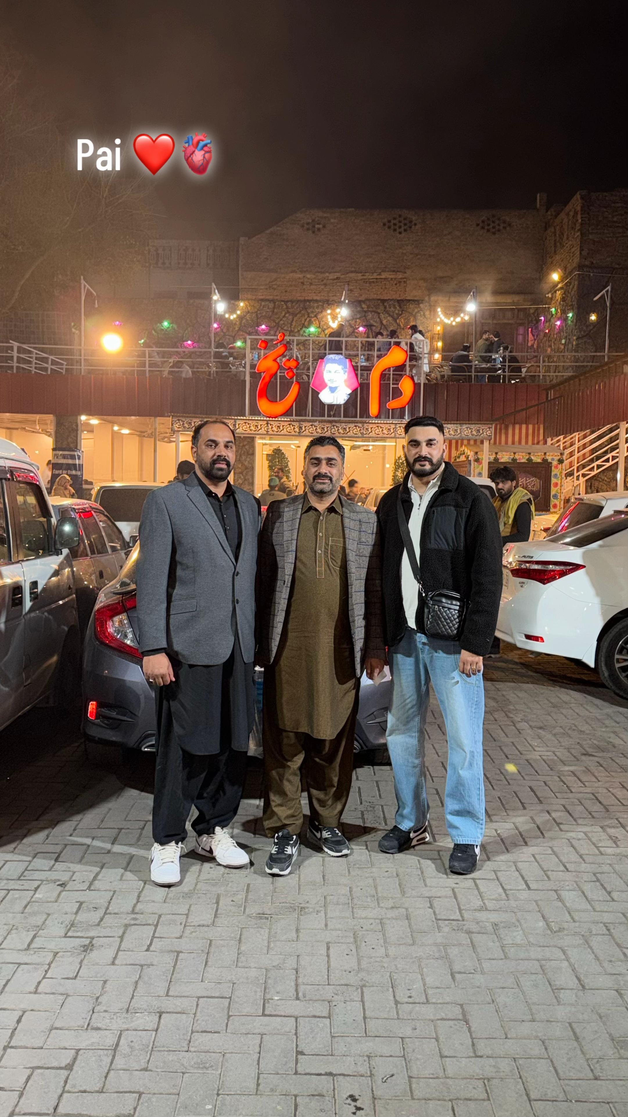 @Mu DA saR KasHm!Ri🇬🇧