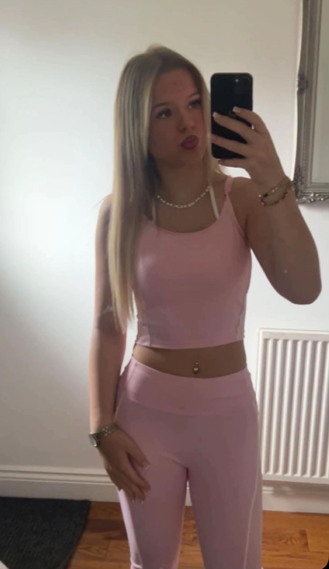 @holly_spamm112