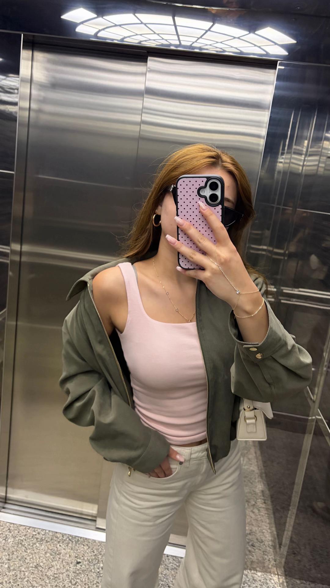 @Ela