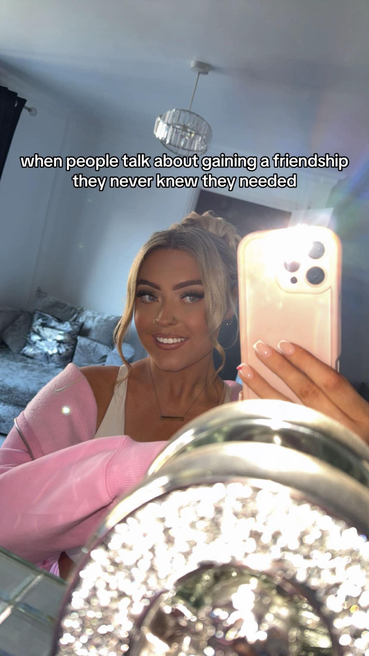 @frankie rose holmes☁️