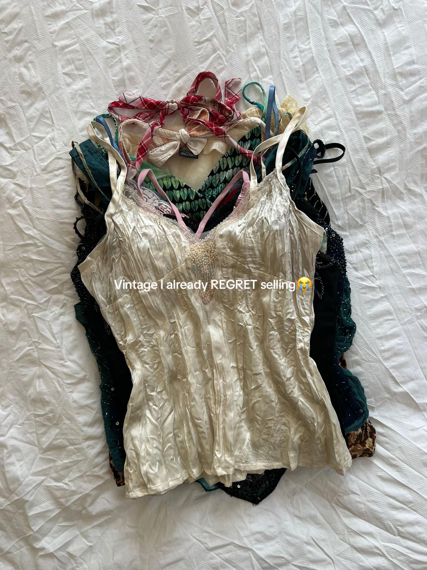 @Kitty Love Vintage