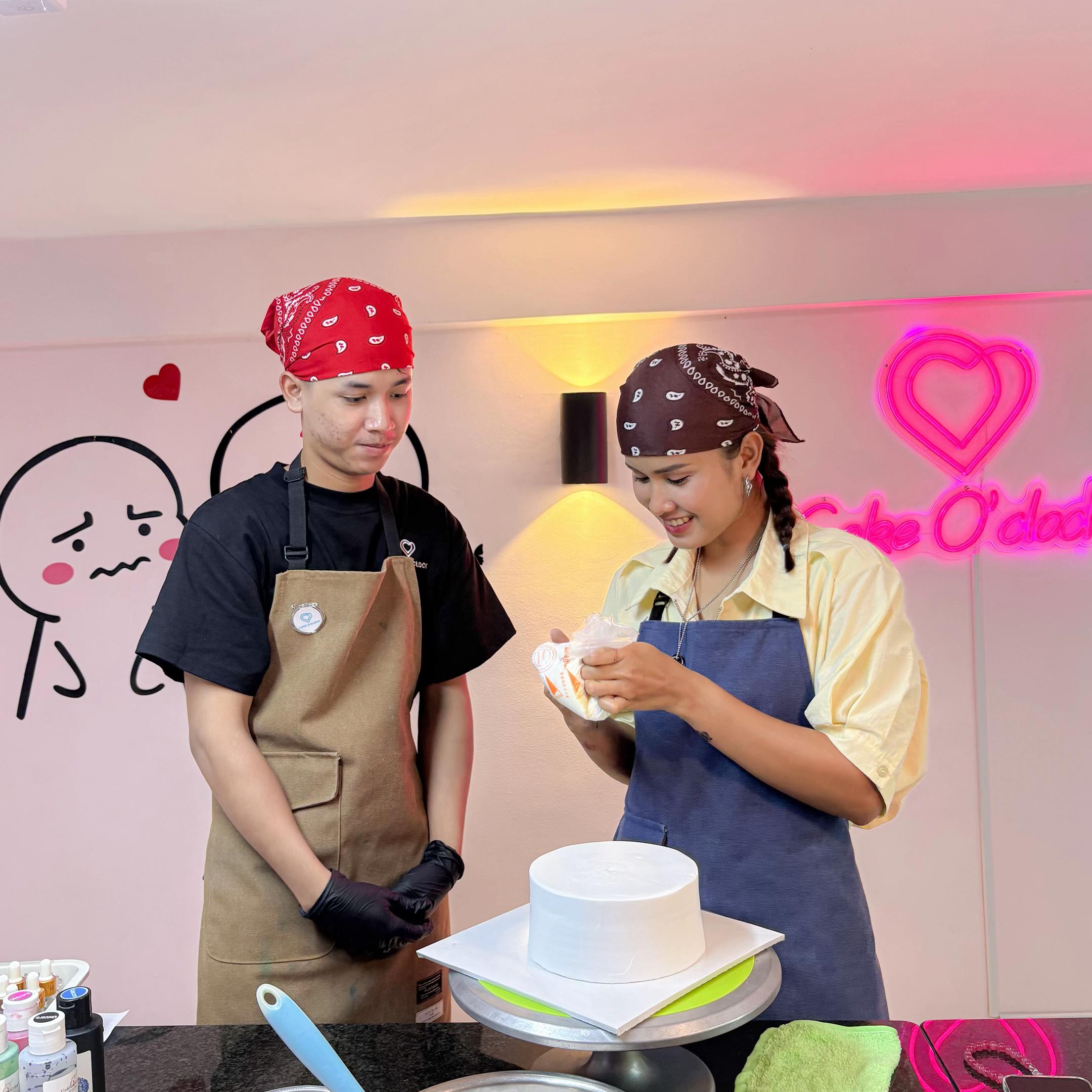 @CAKE O&rsquo;CLOCK