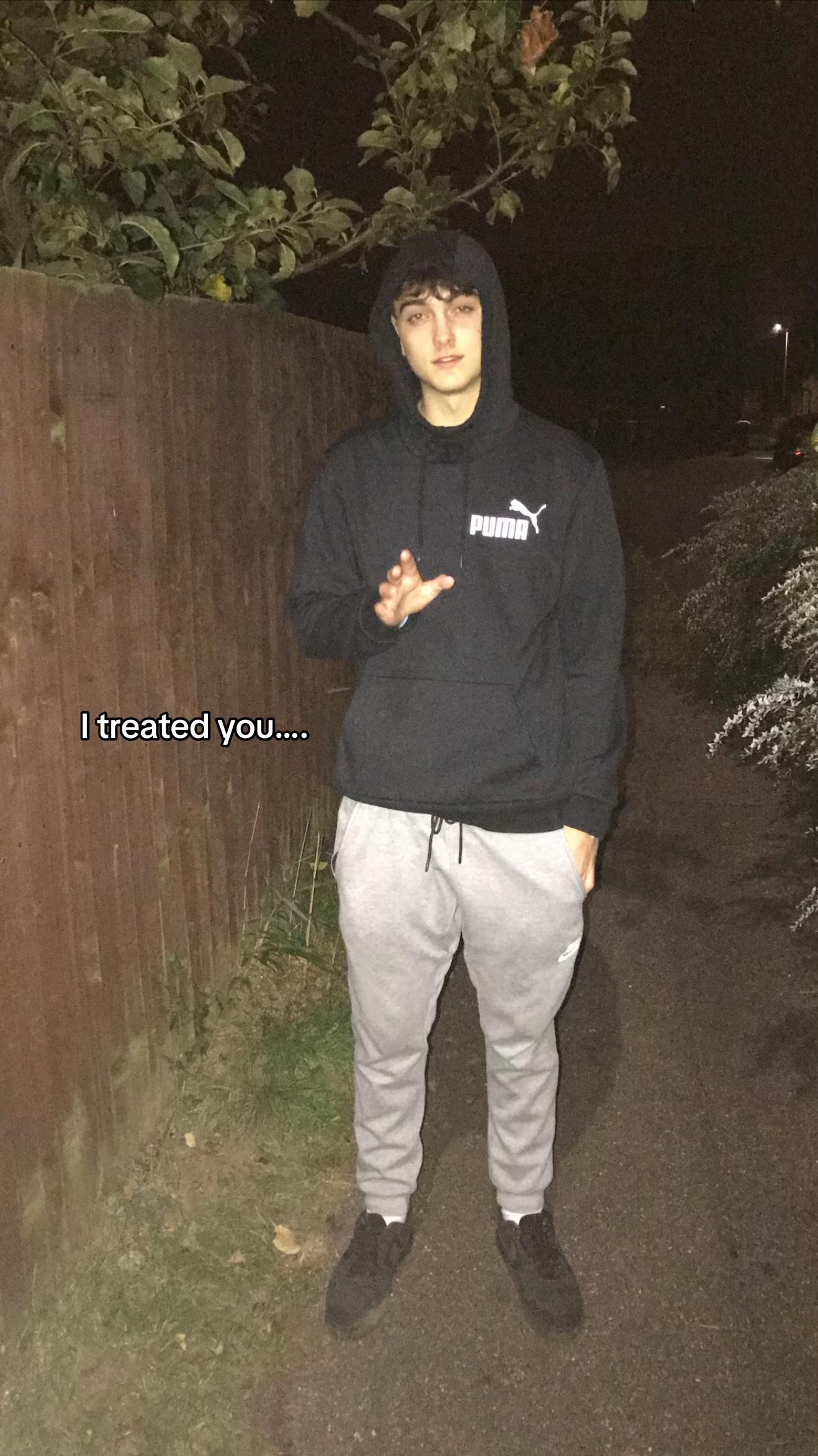 @Ollie Saunders