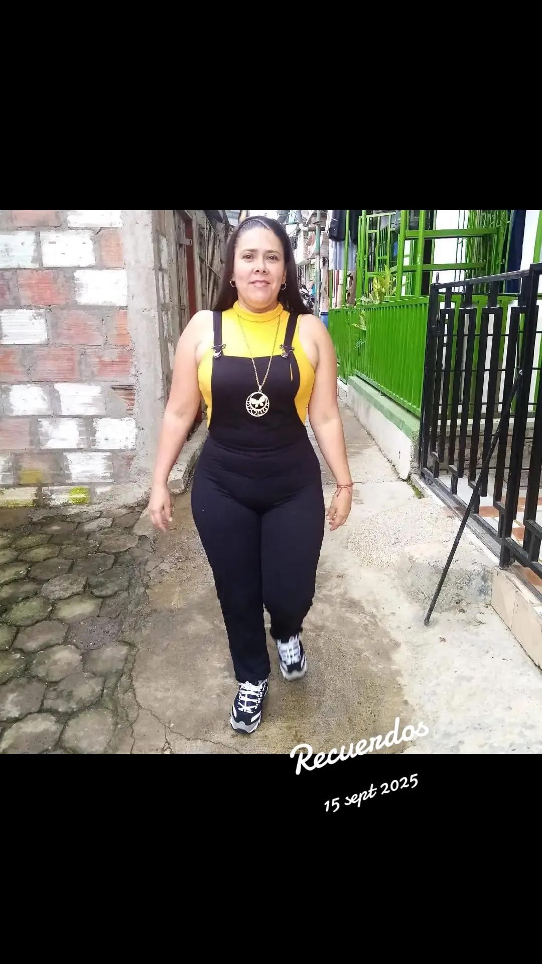 @SOLO RISAS