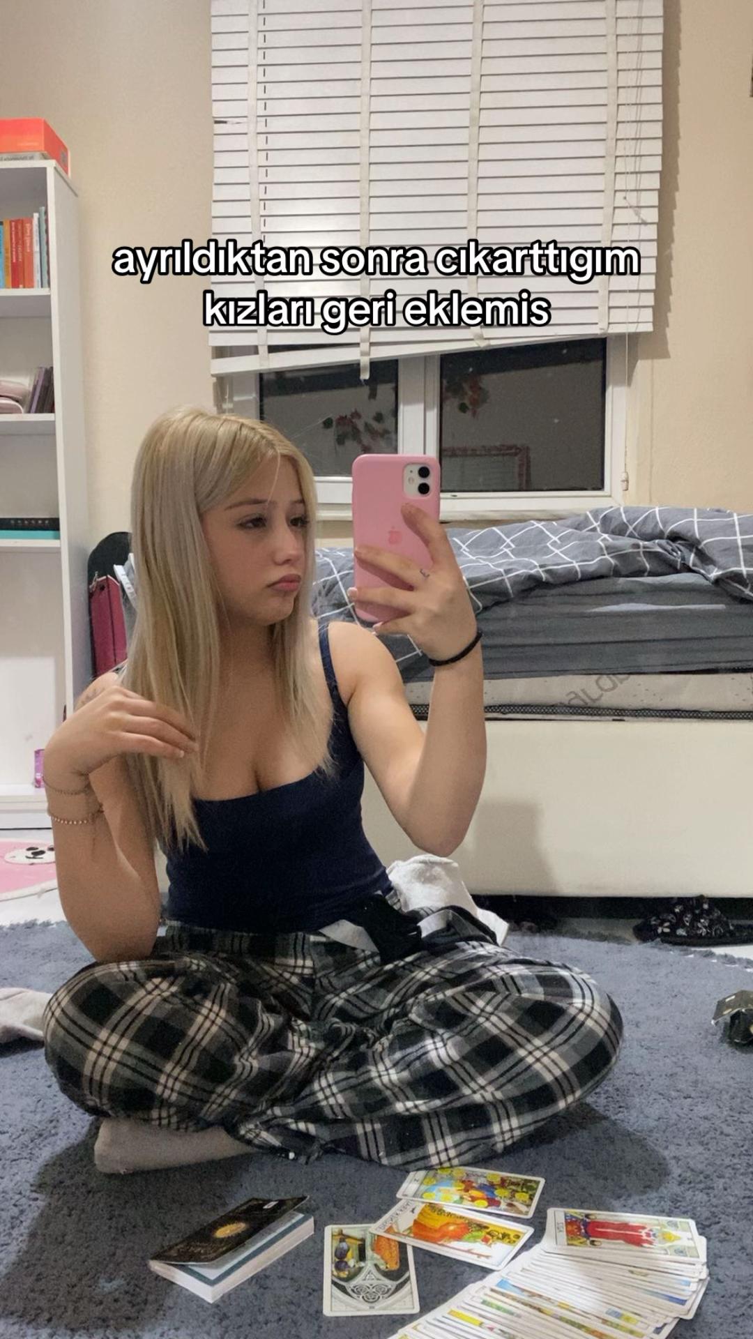 @๐๐๐๐ ๐ข