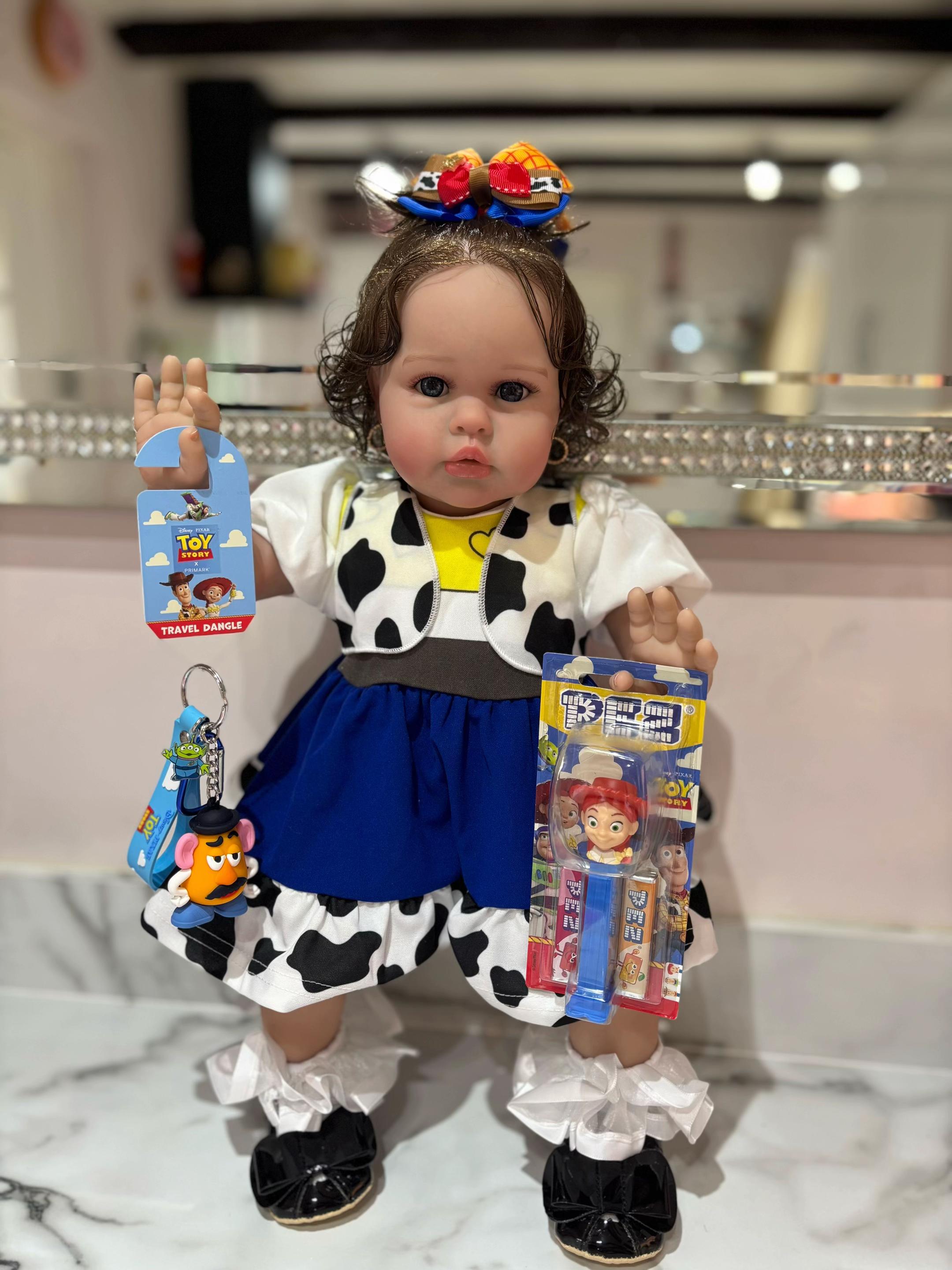 @DollyDolls