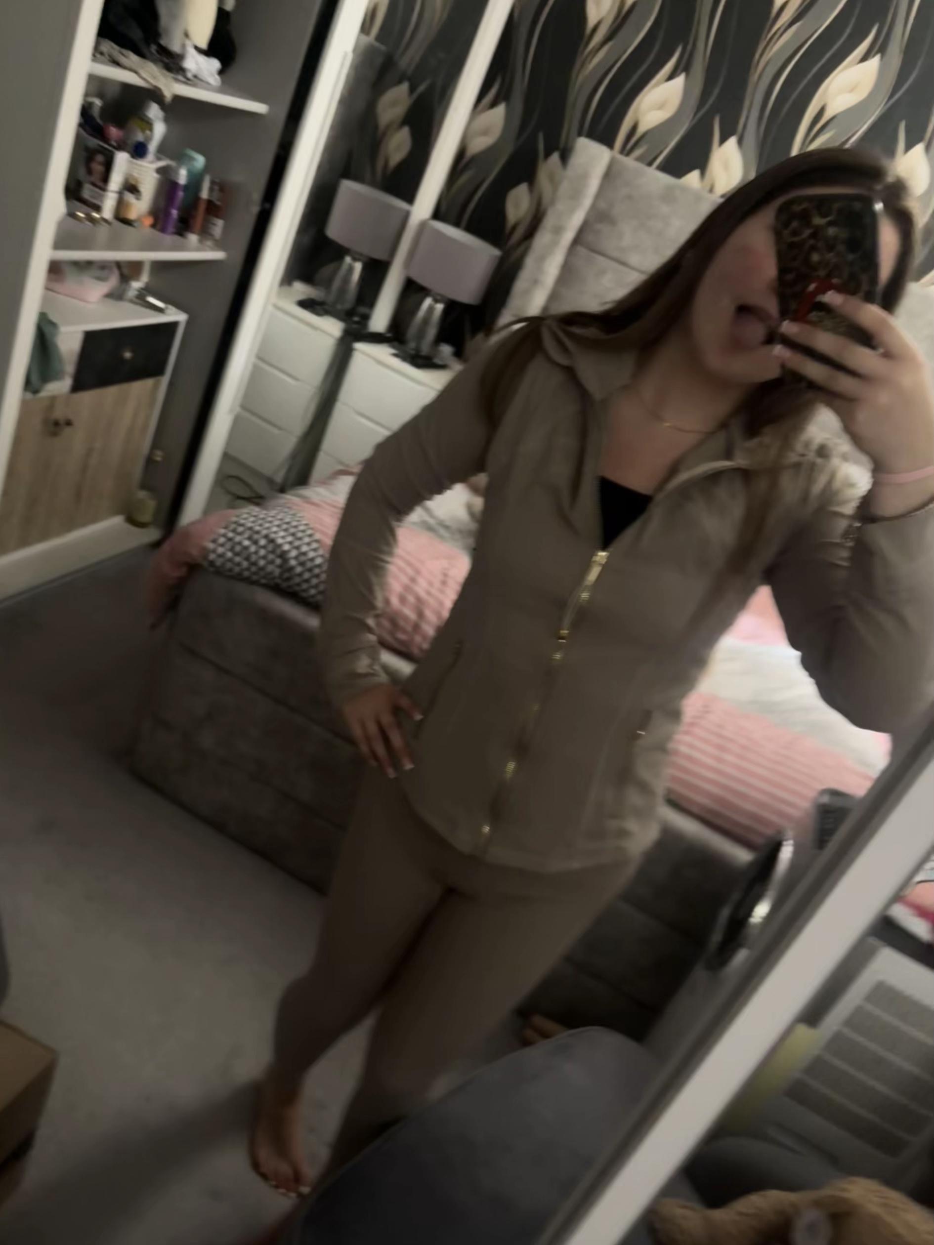 @𝐝𝐮𝐥𝐜𝐢𝐞𝐭𝐚𝐲𝐚💖