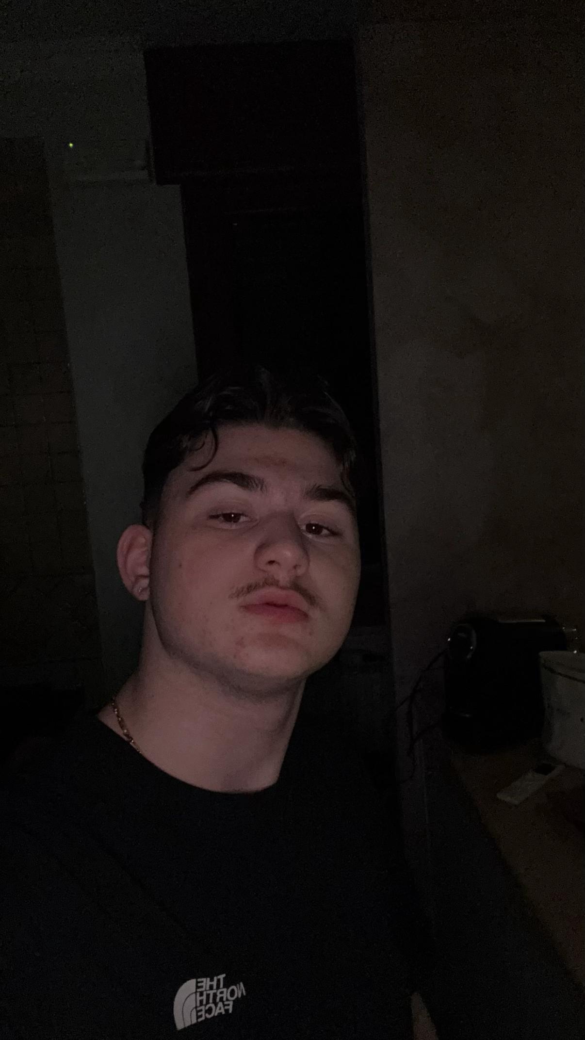 @rocchen_0