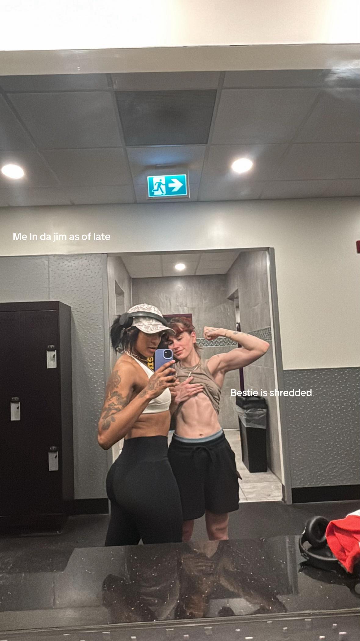 @TAKAAYLA