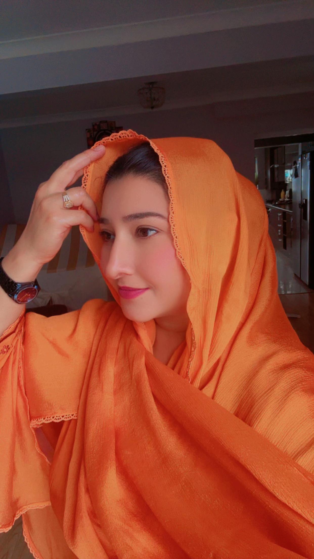 @kaur_singh100