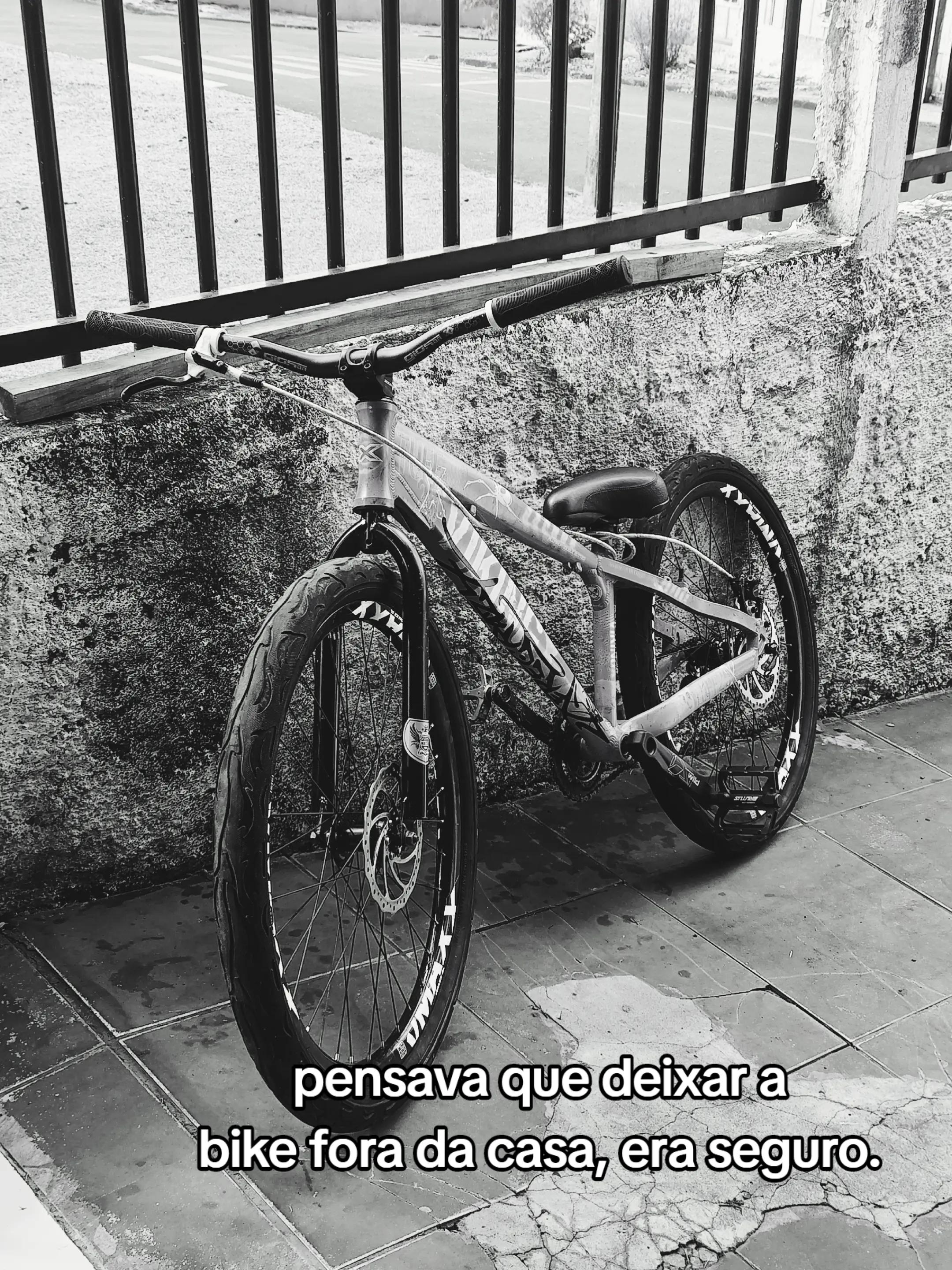 @Ad&atilde;oZinho 😼