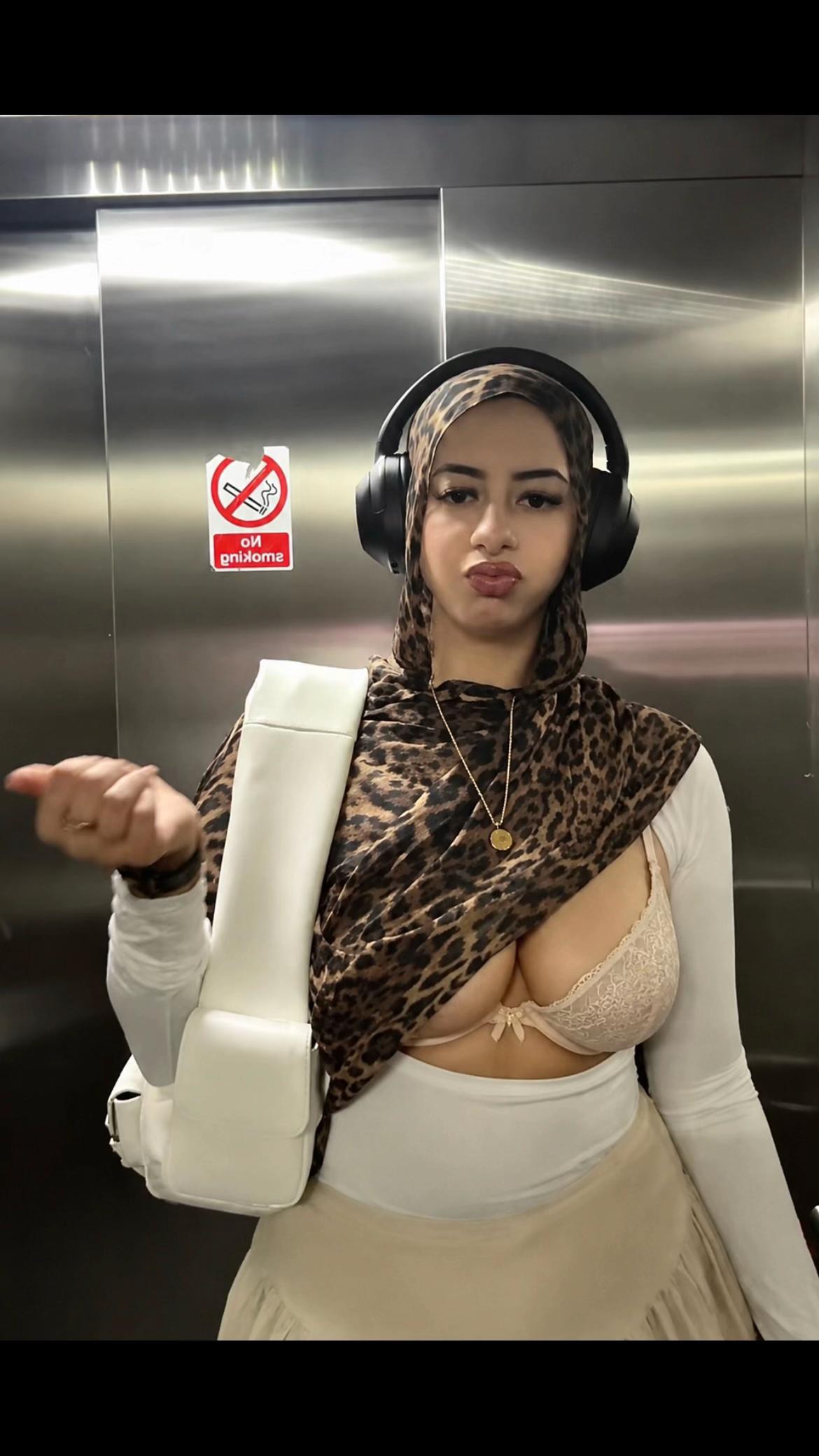 @DesiBantz