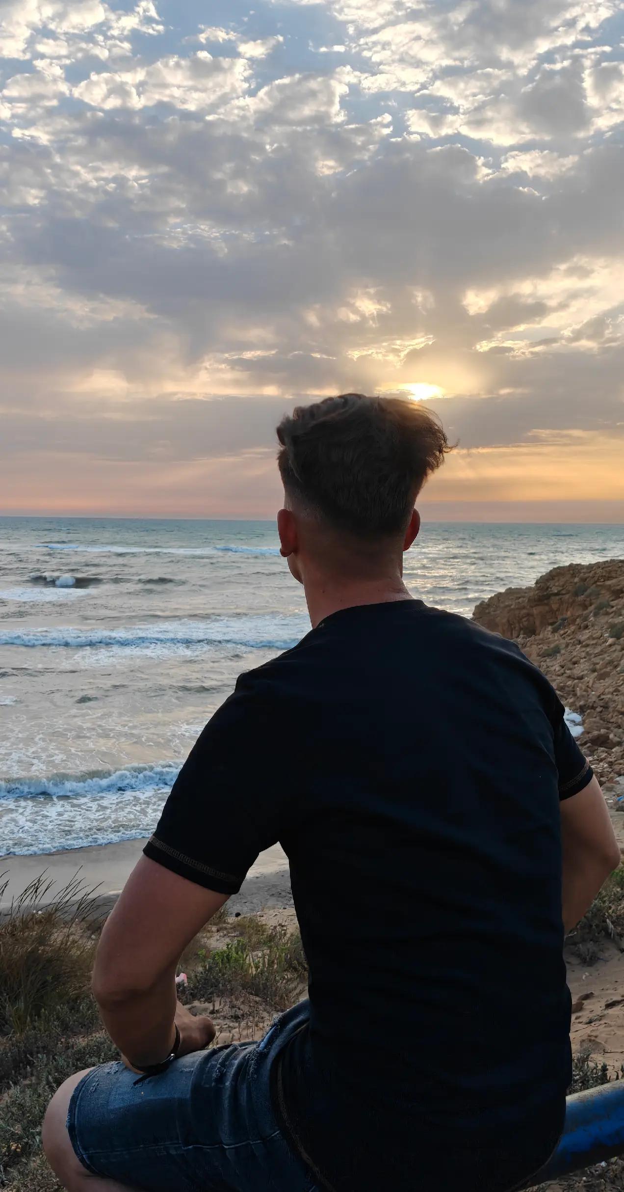 @ŜỖǗƑĮ&Atilde;ŇẸ.🇩🇿🇪🇺.48 ..