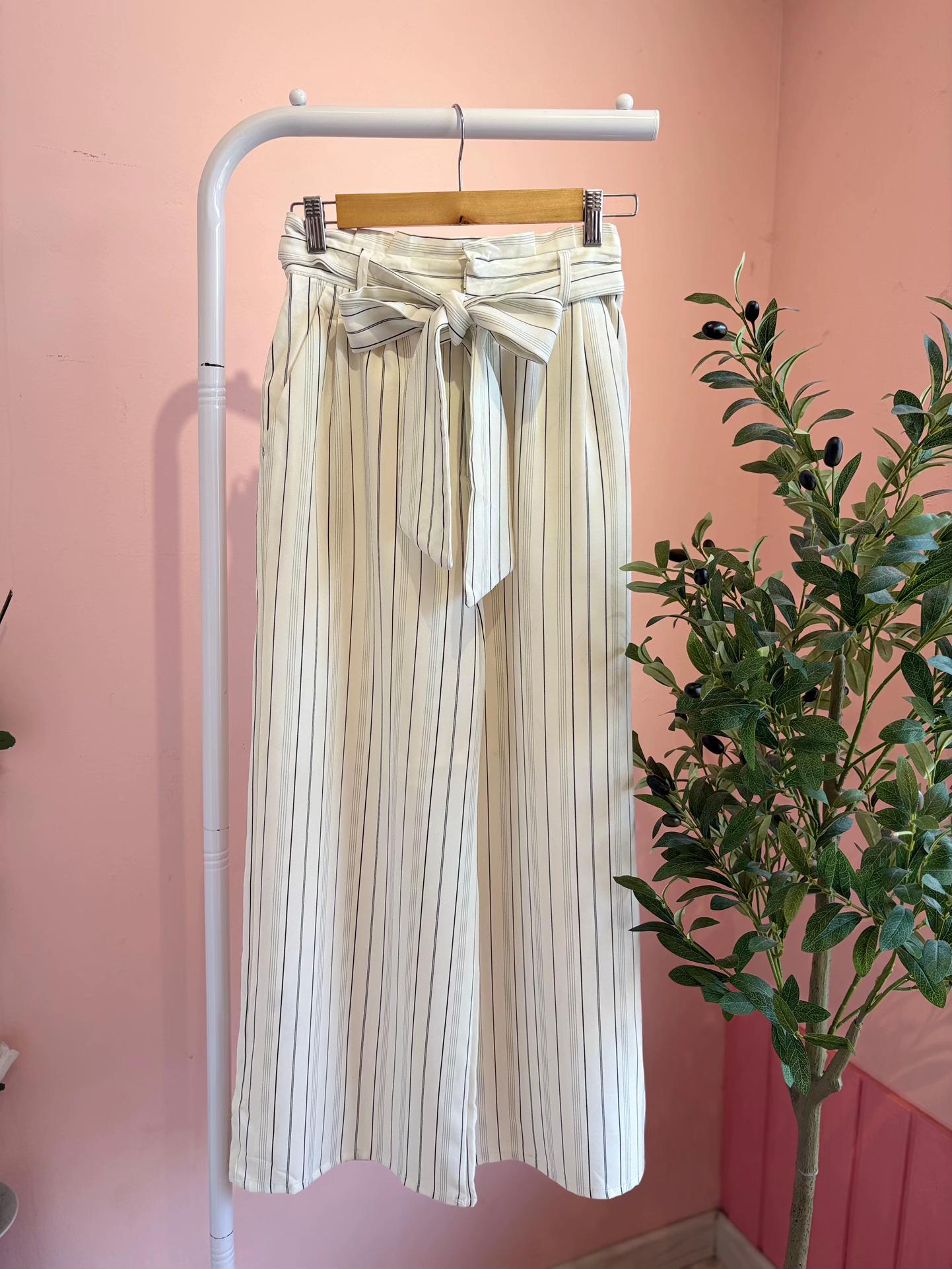 @Lovely Style ThriftShop