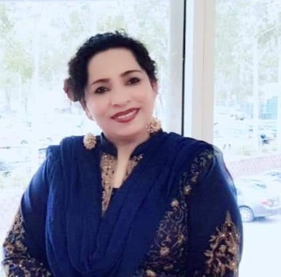 @Dr Nighat Nasim